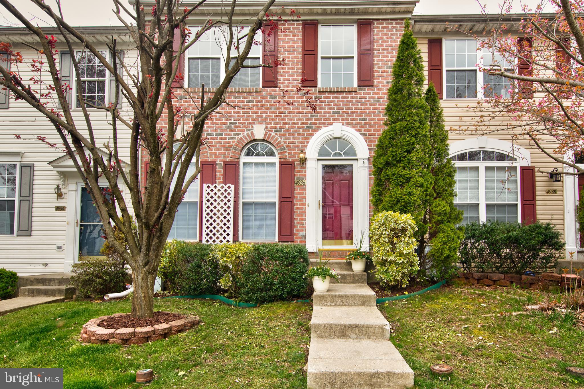 HOLLY WOODS - Residential