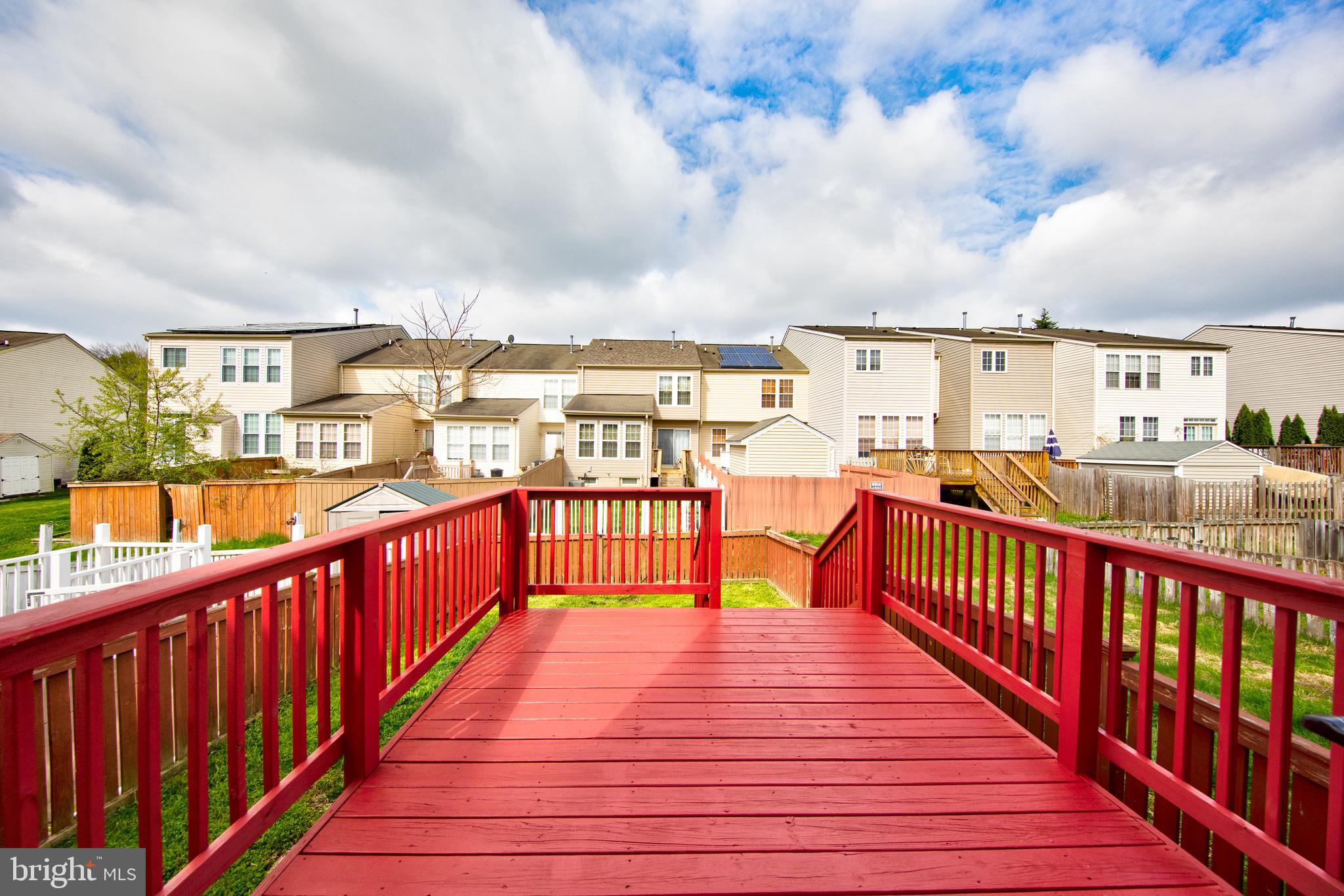 HOLLY WOODS - Residential