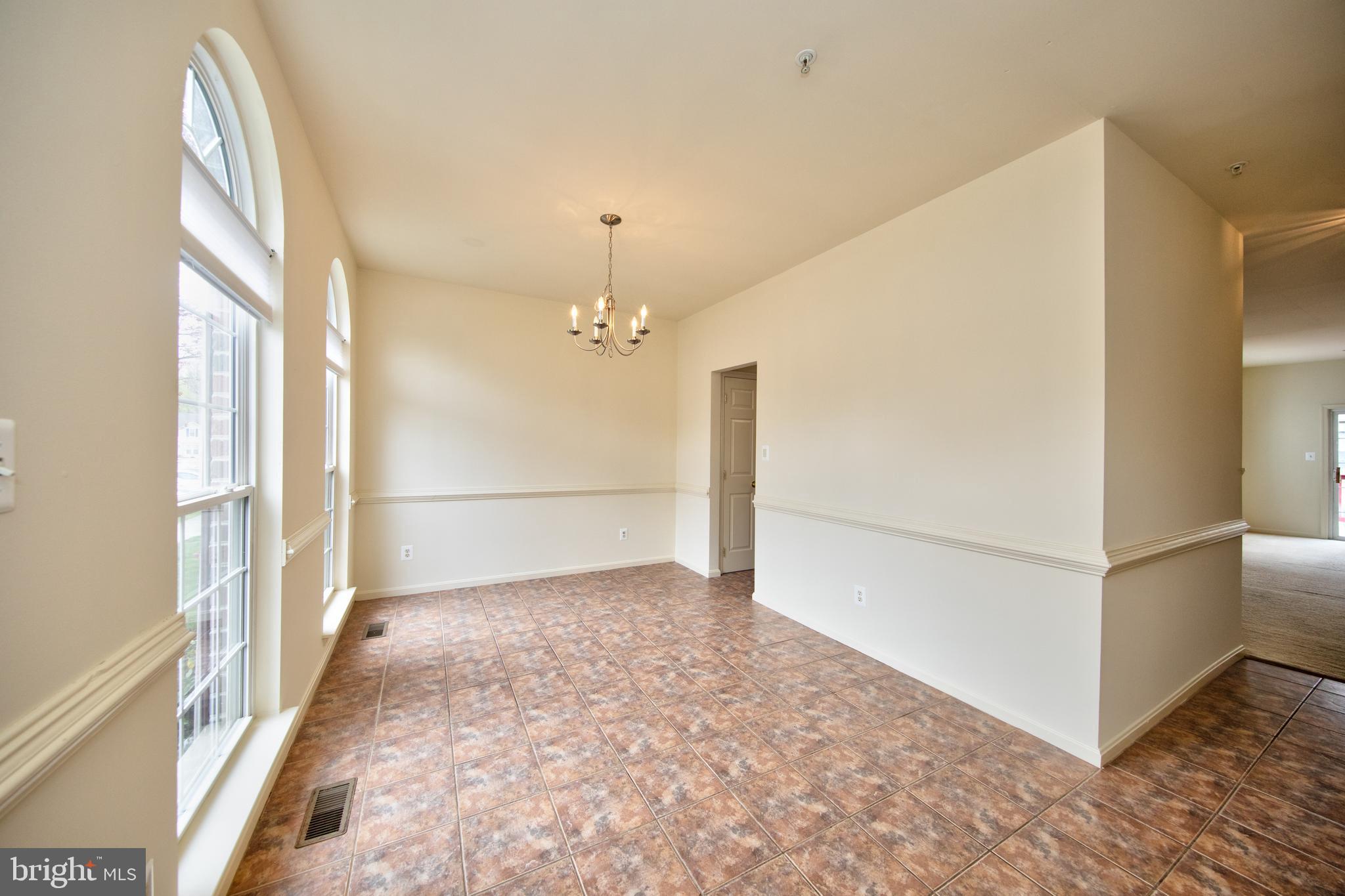 HOLLY WOODS - Residential