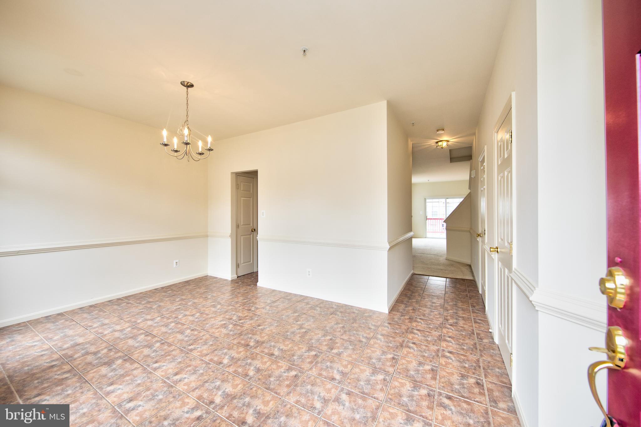 HOLLY WOODS - Residential