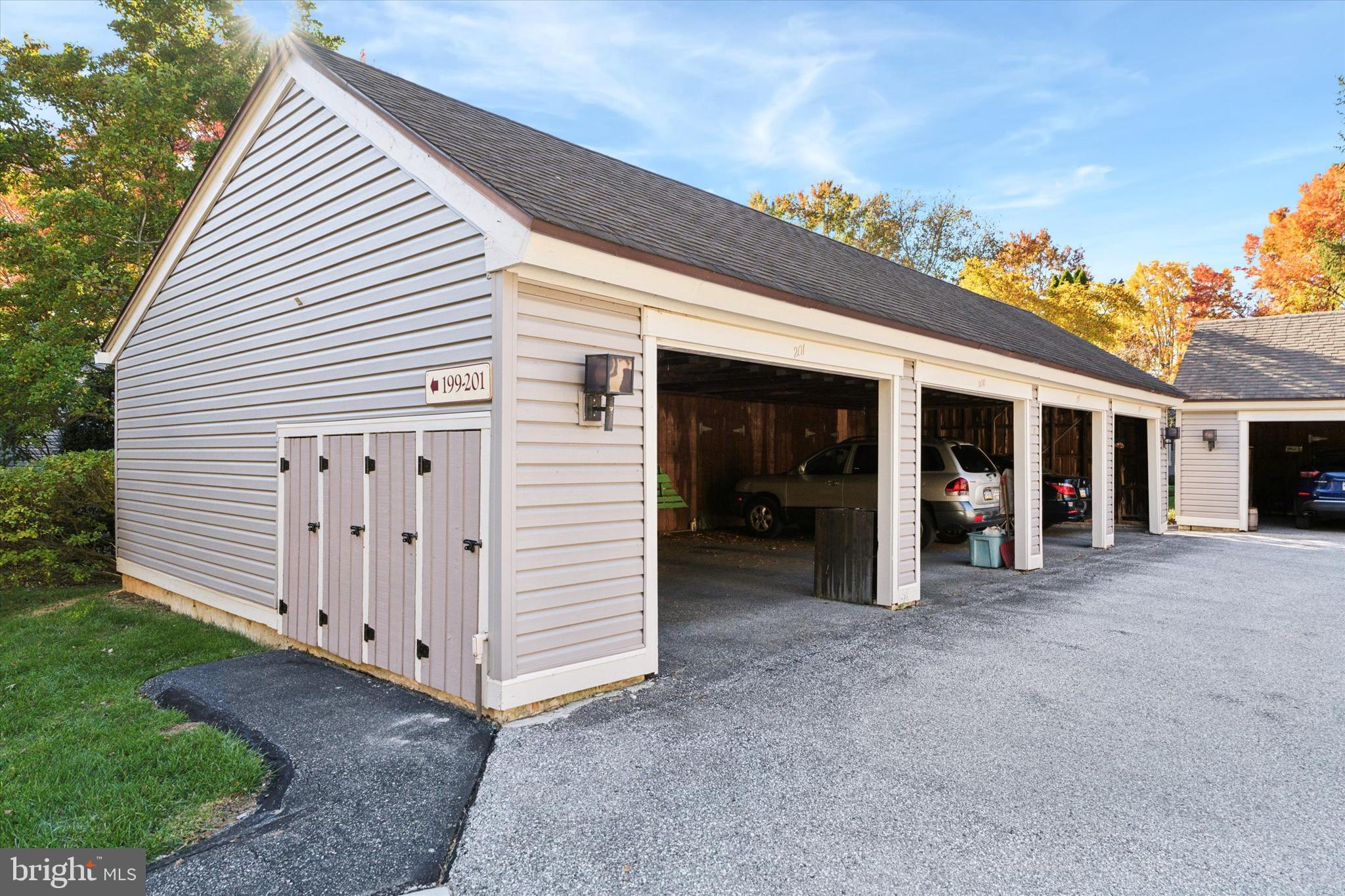 HERSHEYS MILL - Residential