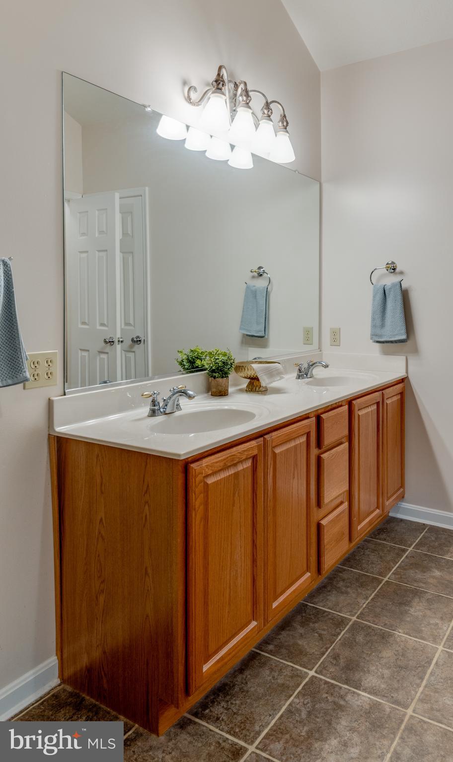 HILTON RIDGE ESTATES - Residential