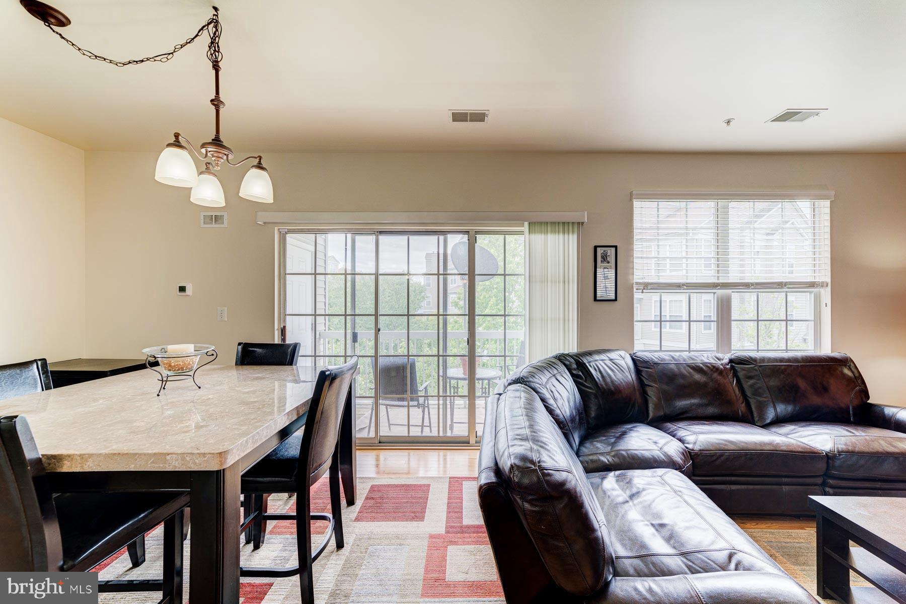 HAMPSHIRE HALL CONDO - Residential