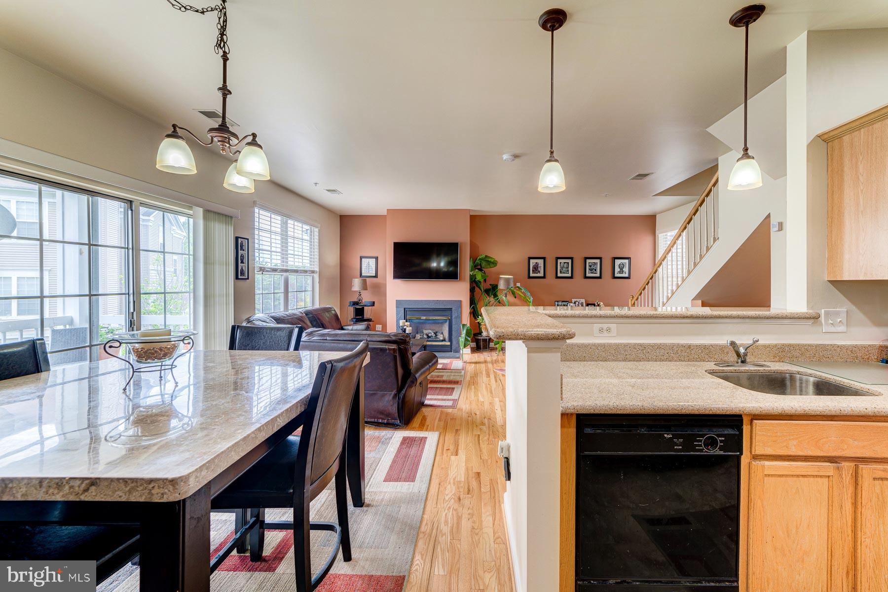 HAMPSHIRE HALL CONDO - Residential