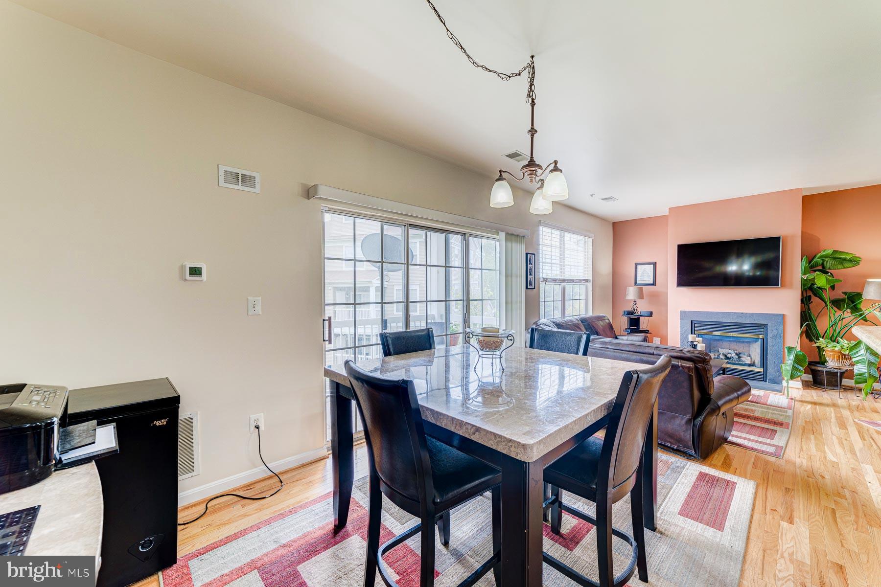 HAMPSHIRE HALL CONDO - Residential