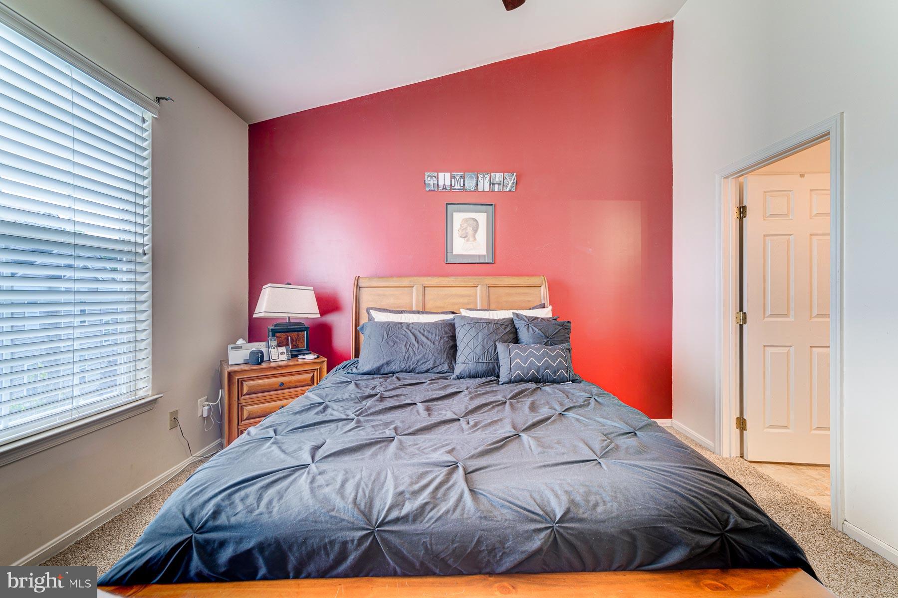 HAMPSHIRE HALL CONDO - Residential