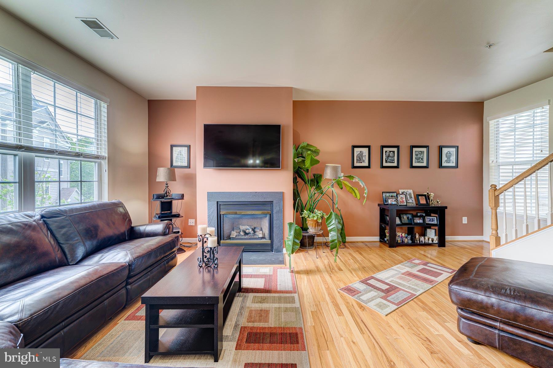 HAMPSHIRE HALL CONDO - Residential