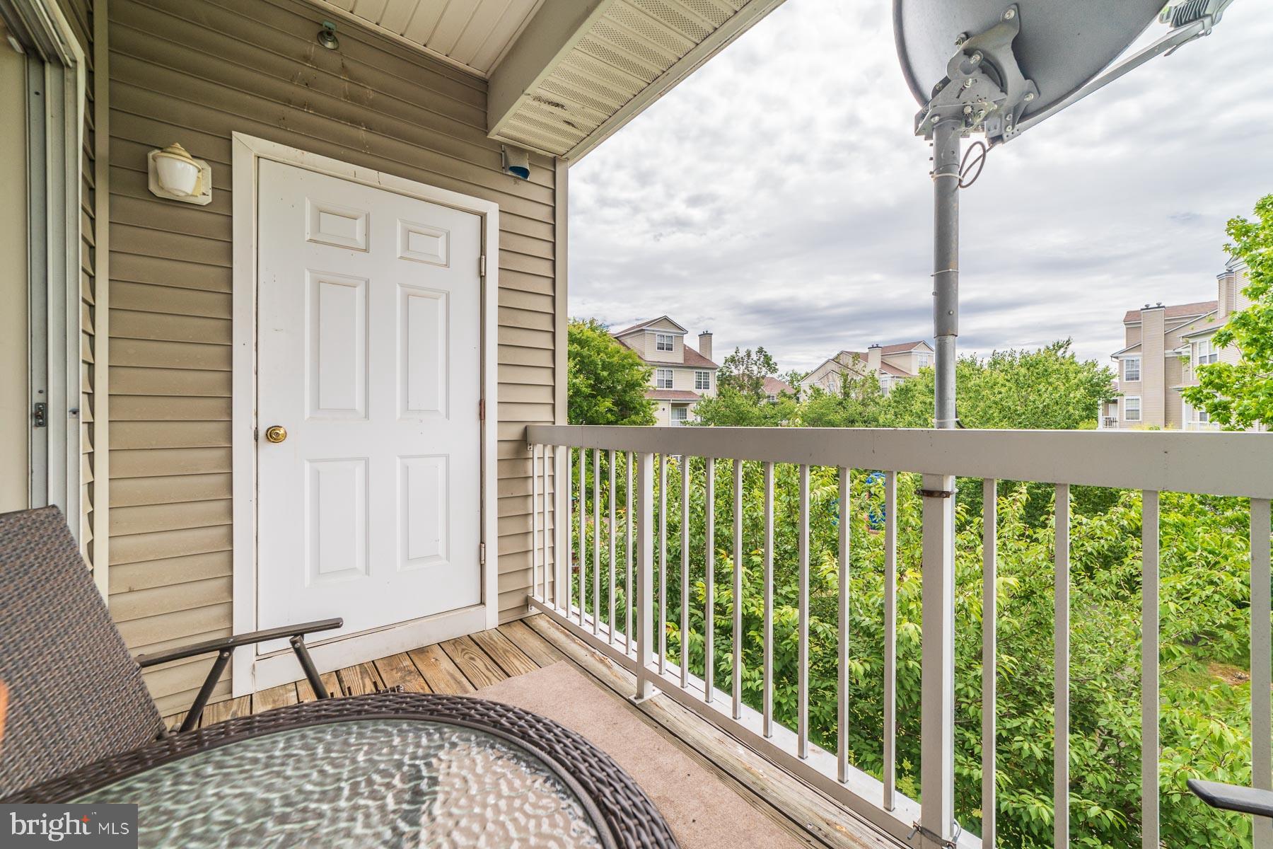 HAMPSHIRE HALL CONDO - Residential