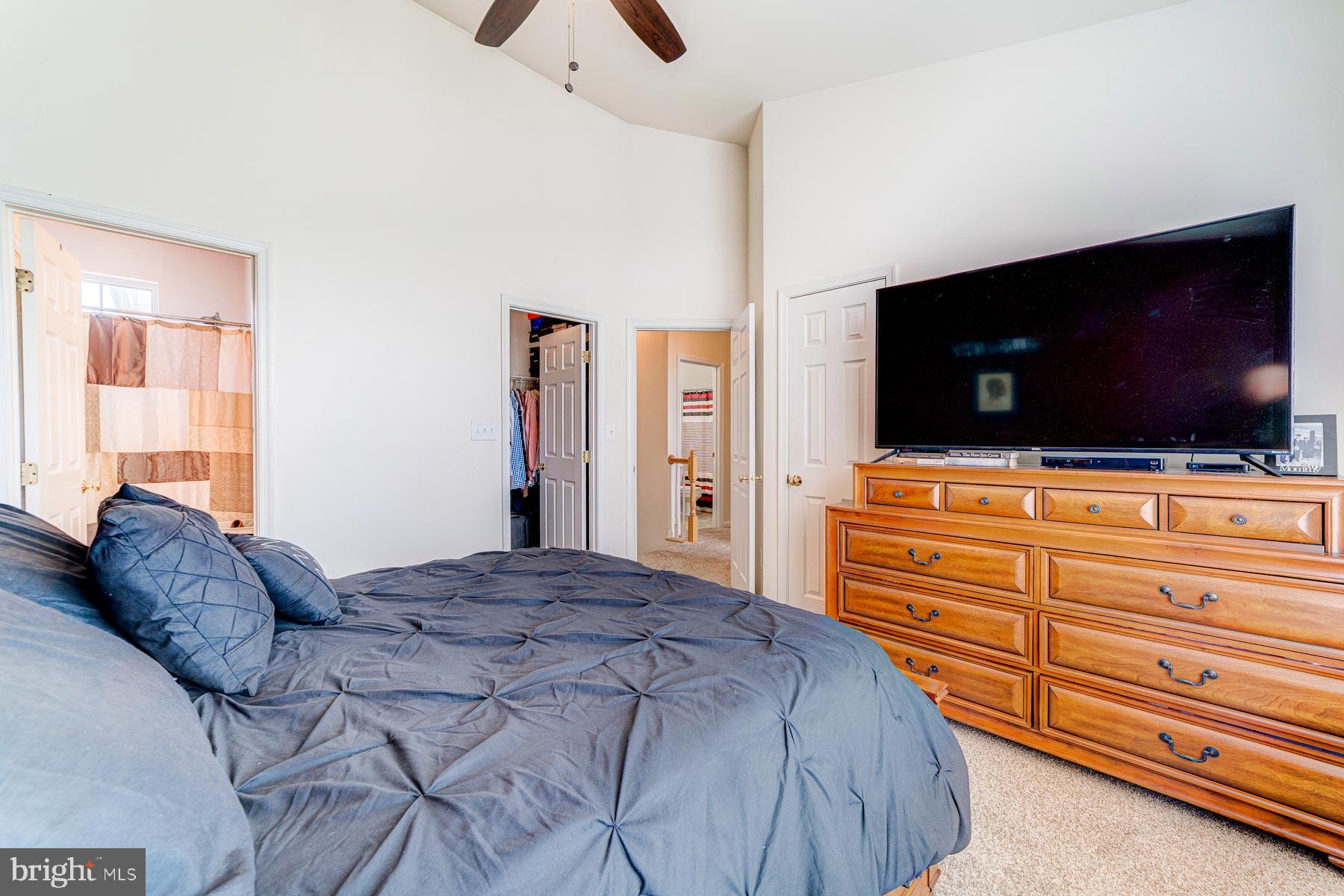 HAMPSHIRE HALL CONDO - Residential