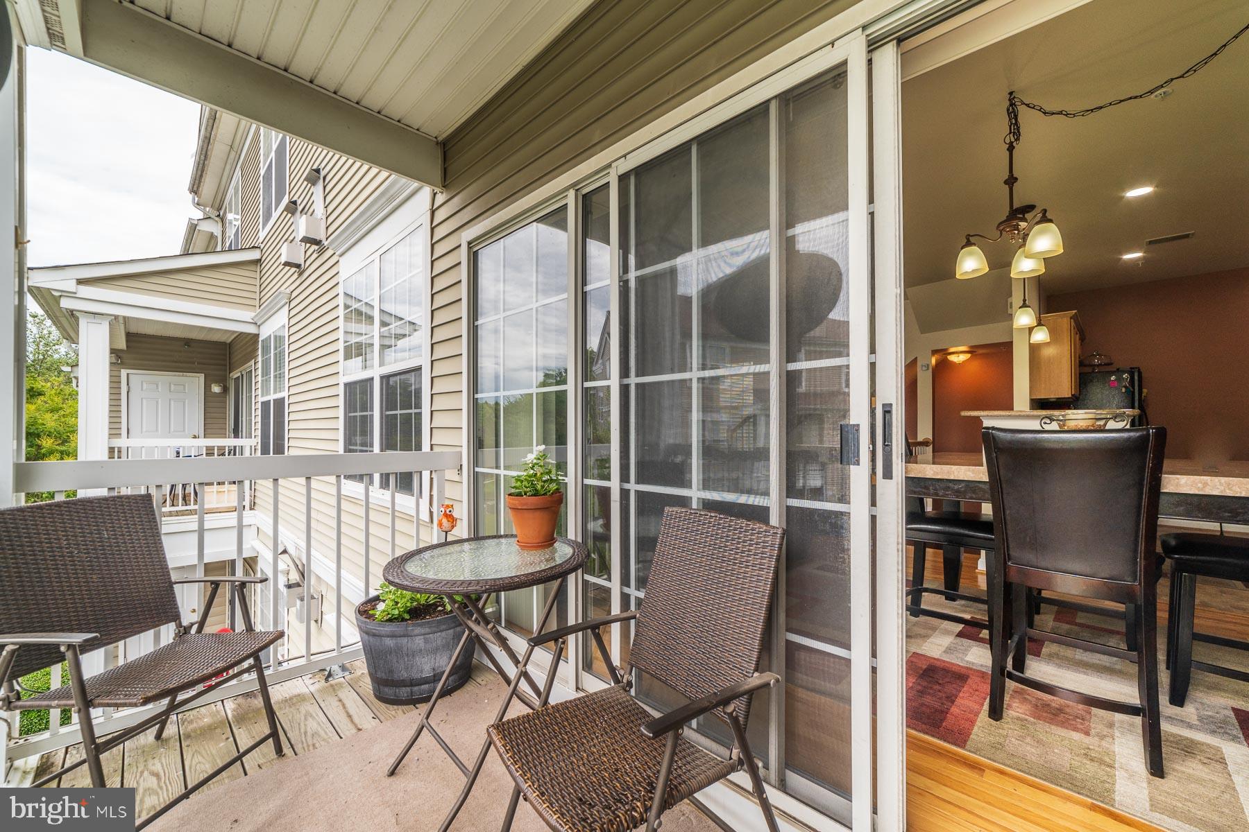 HAMPSHIRE HALL CONDO - Residential