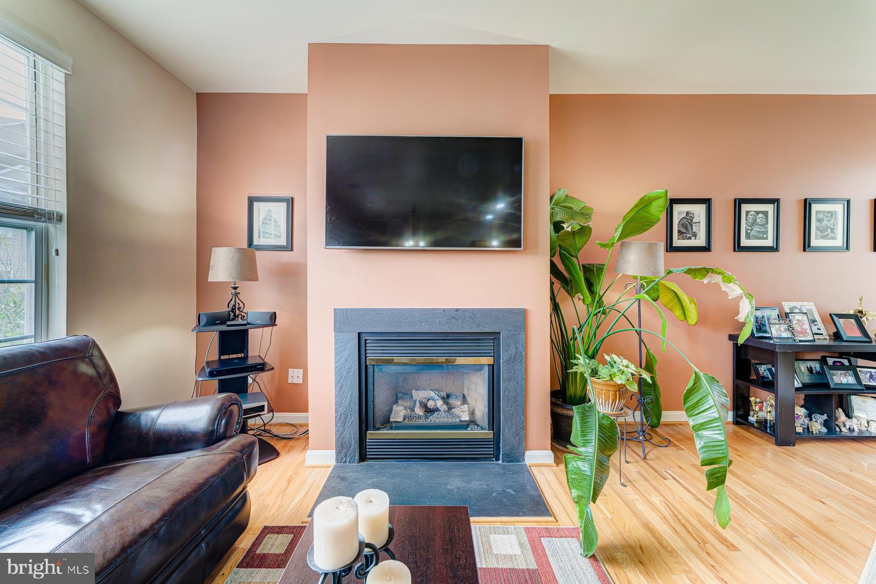 HAMPSHIRE HALL CONDO - Residential