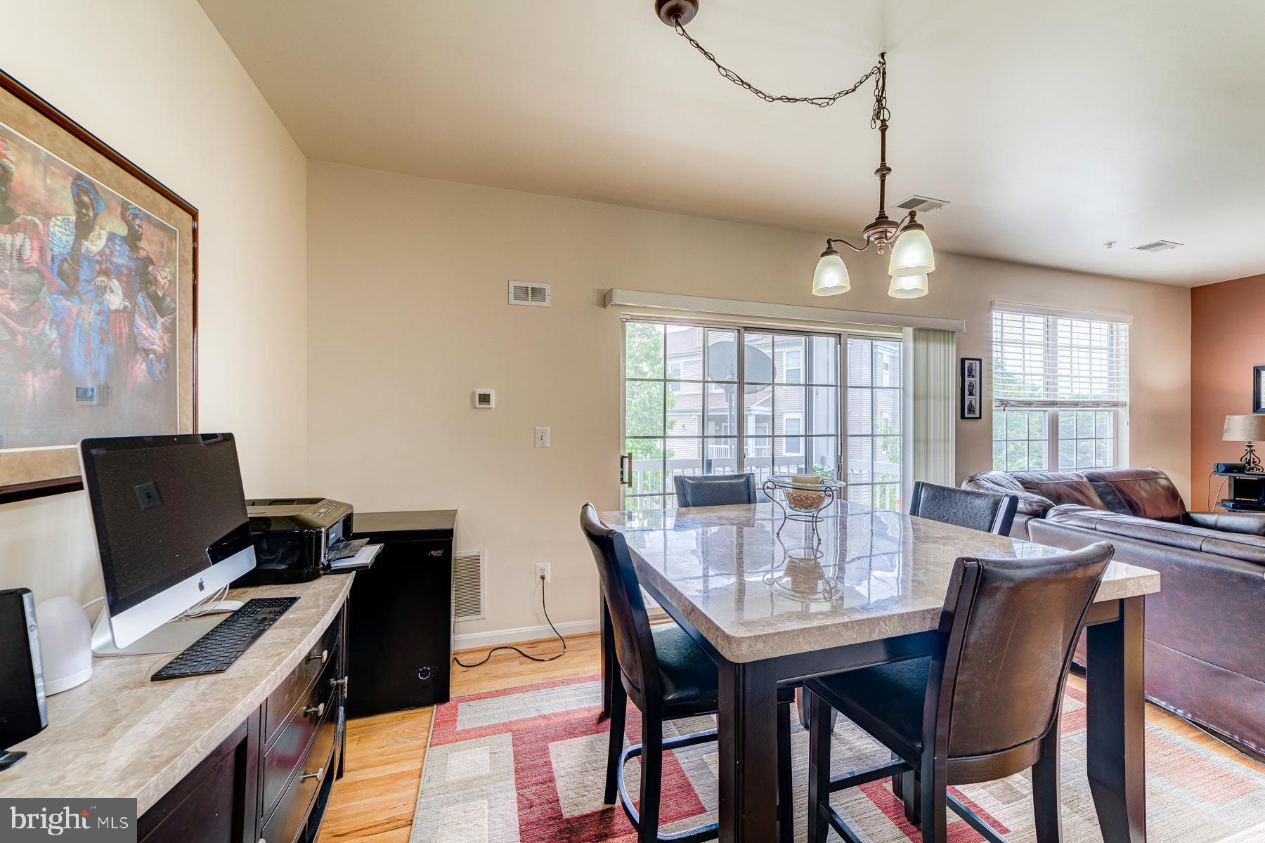 HAMPSHIRE HALL CONDO - Residential