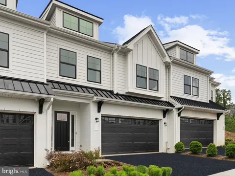 133 River Trail Circle Unit 17, King Of Prussia, PA MLS: PAMC2140758