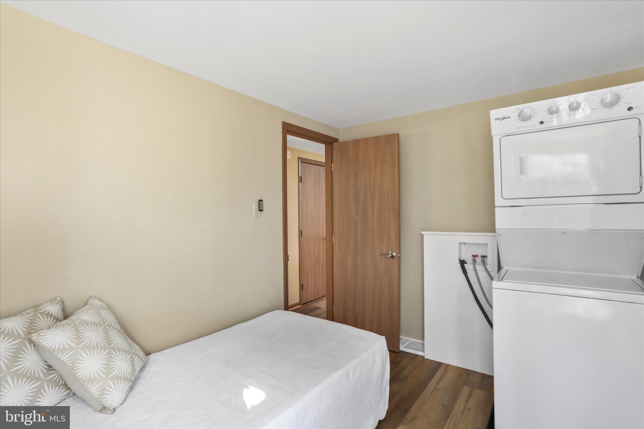 THE WOODS - Residential