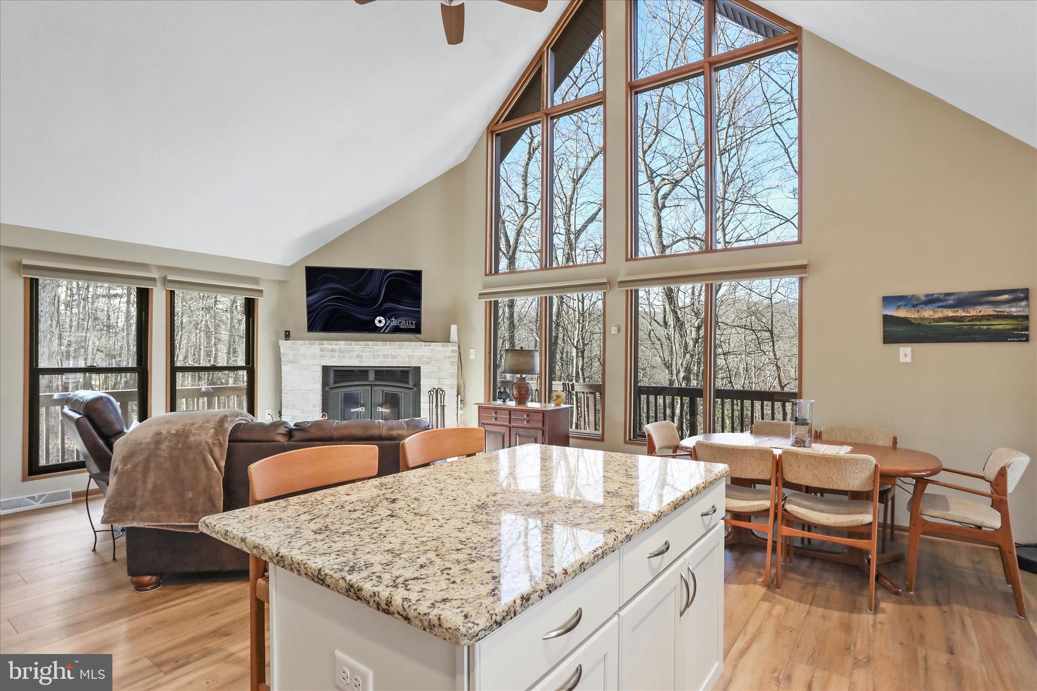 THE WOODS - Residential