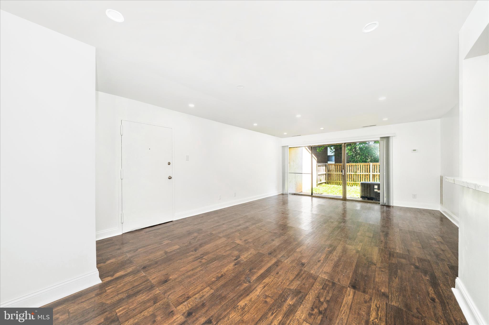 10125 PRINCE PLACE 103-11B