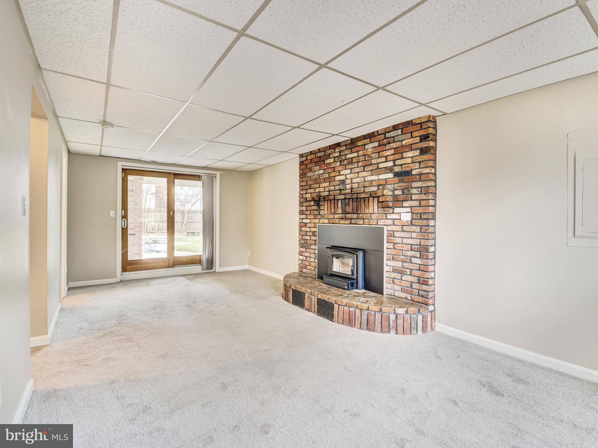 UPPER MAGOTHY BEACH - Residential