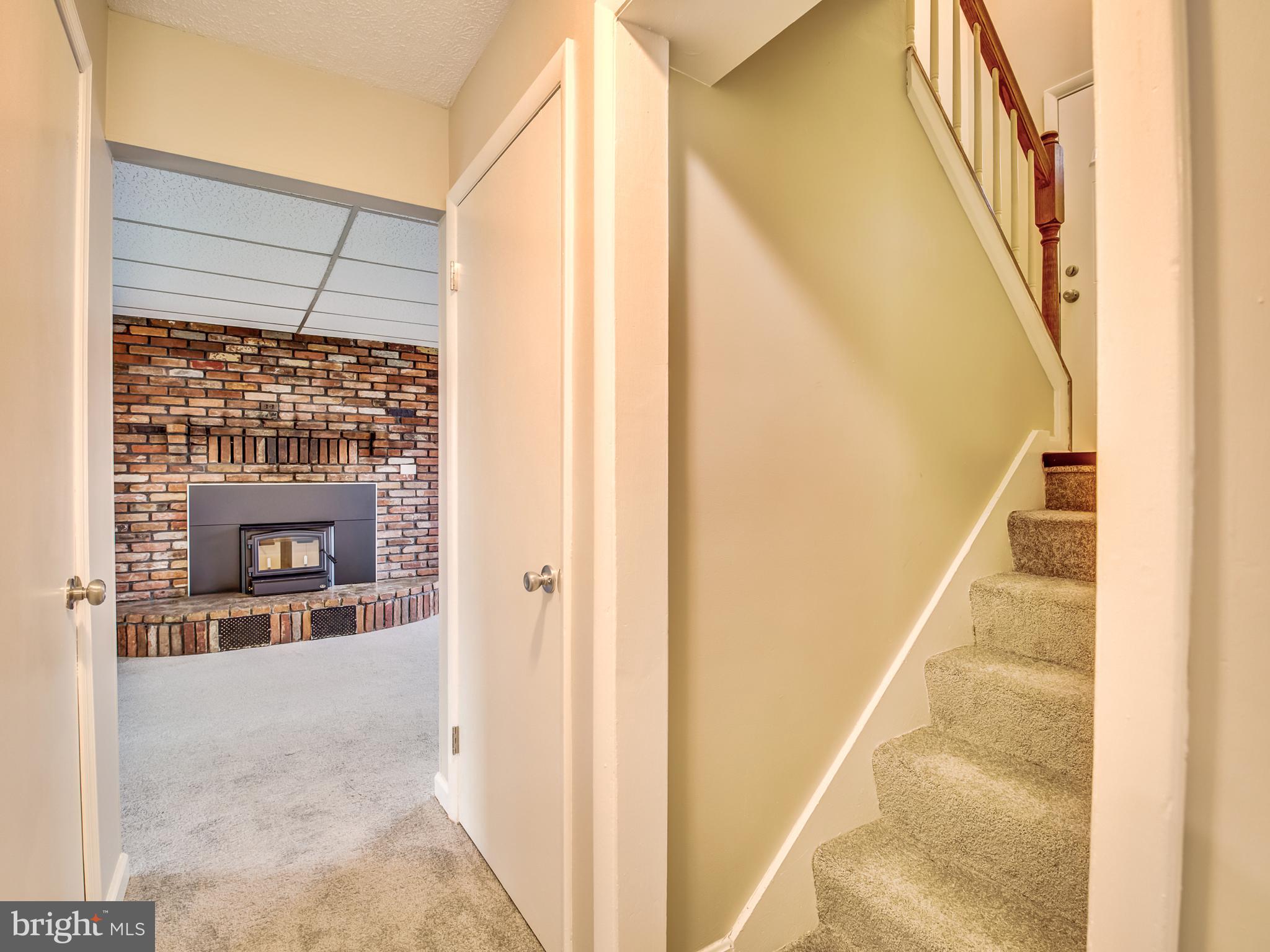 UPPER MAGOTHY BEACH - Residential