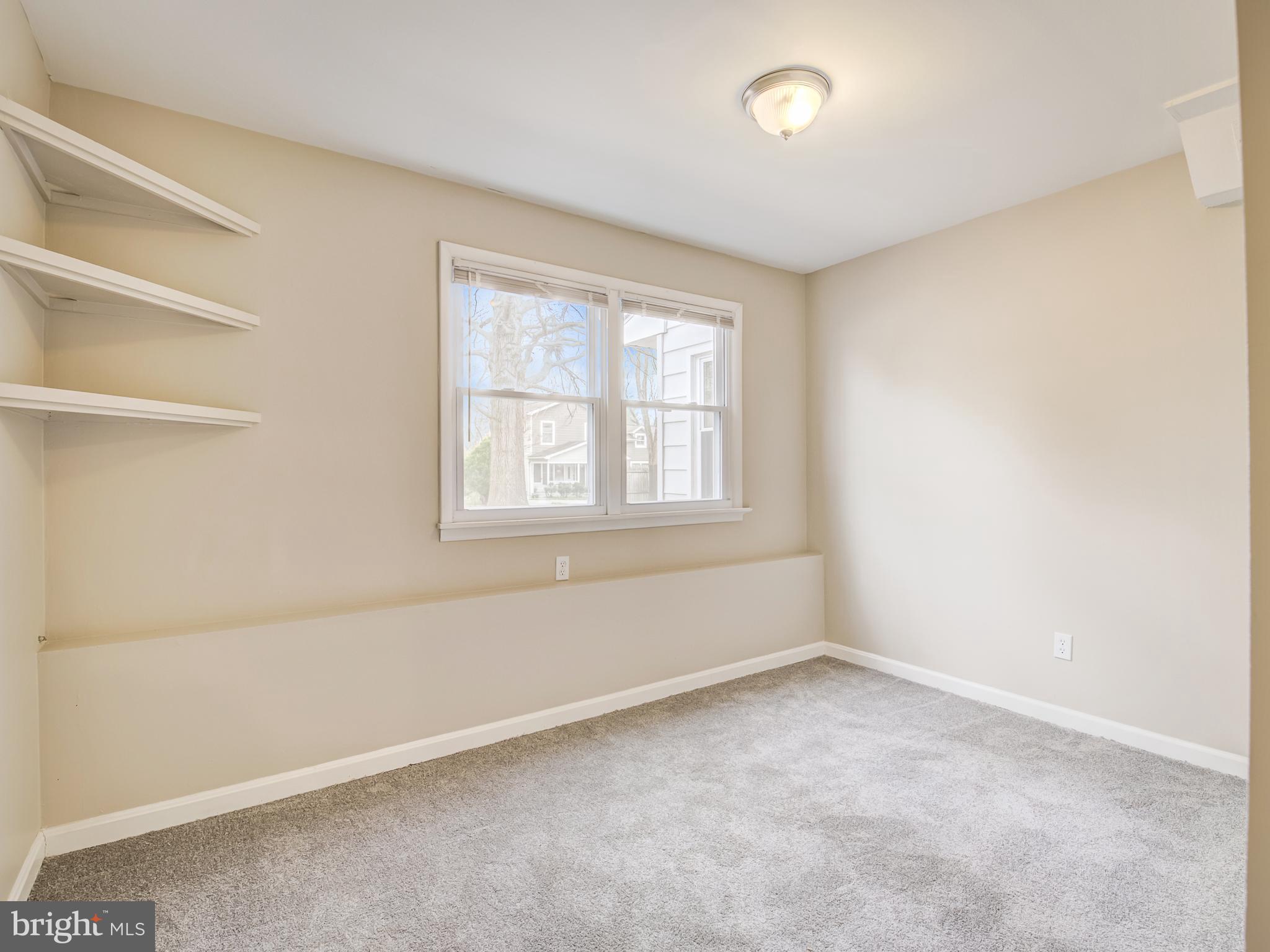 UPPER MAGOTHY BEACH - Residential