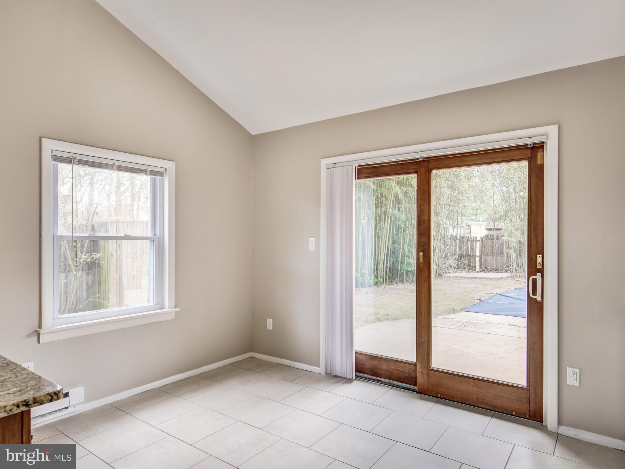 UPPER MAGOTHY BEACH - Residential