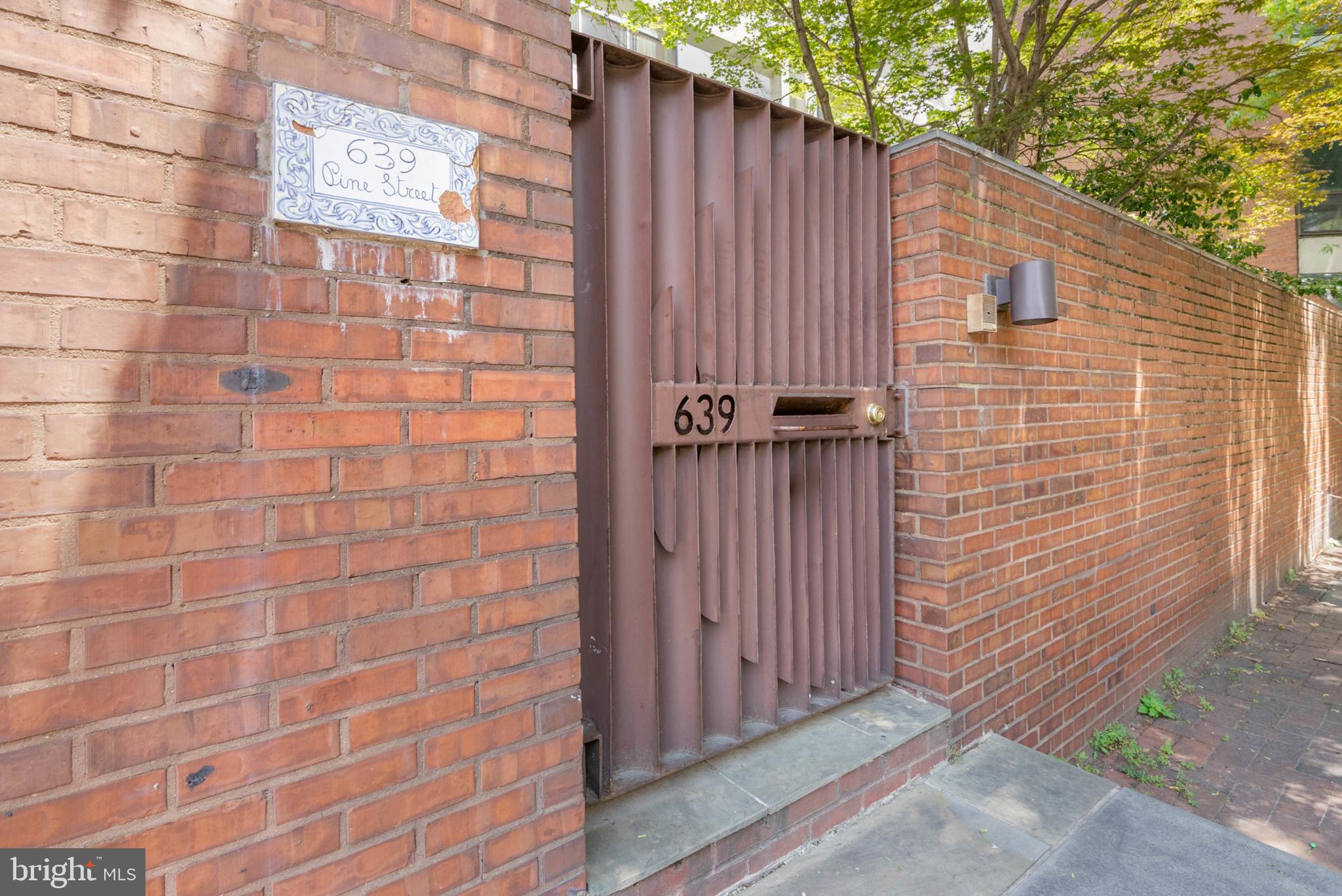 639 PINE STREET