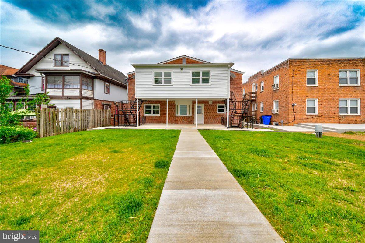 NORTH END - Residential Lease