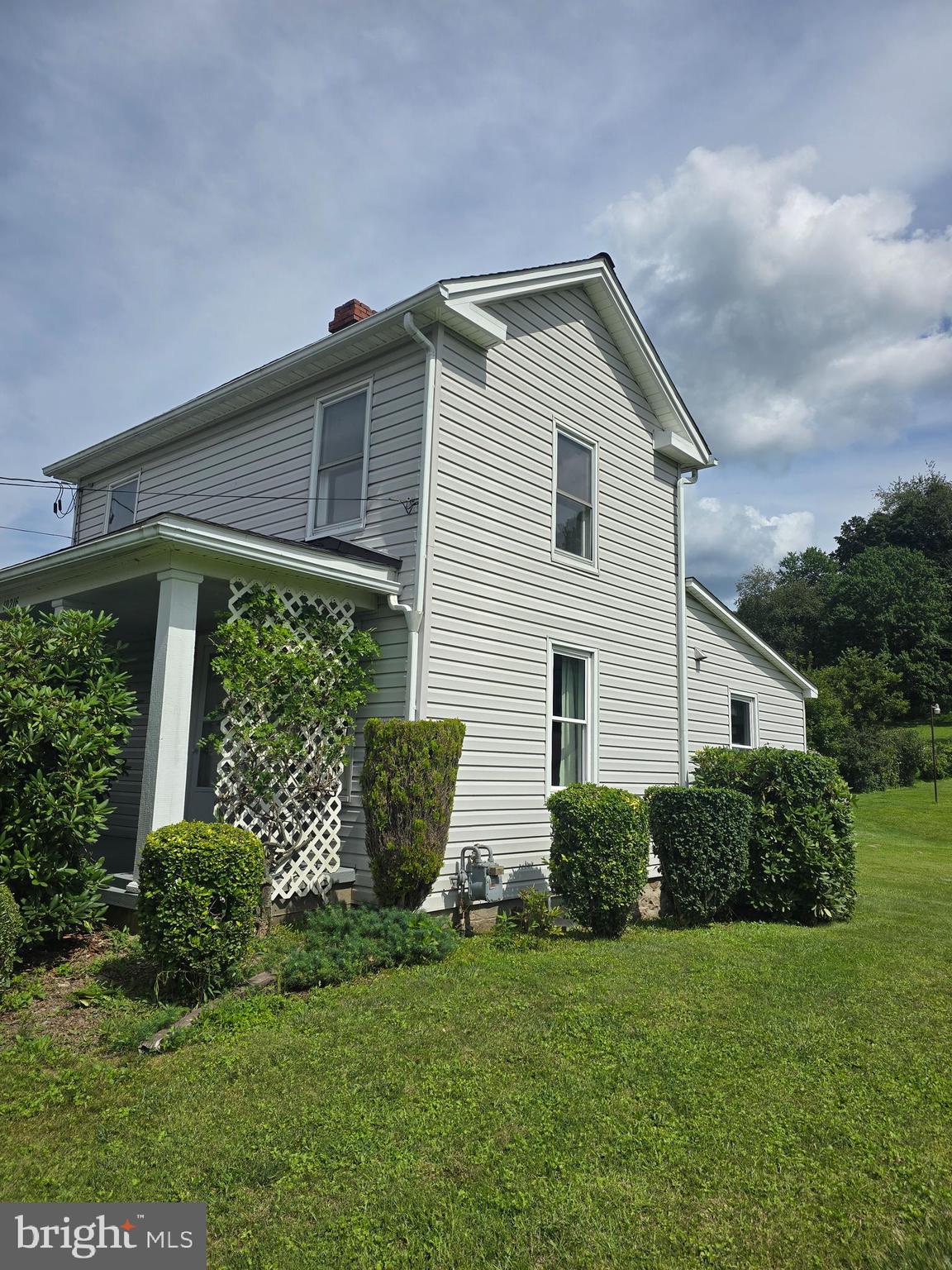 10216 NW PARKERSBURG ROAD