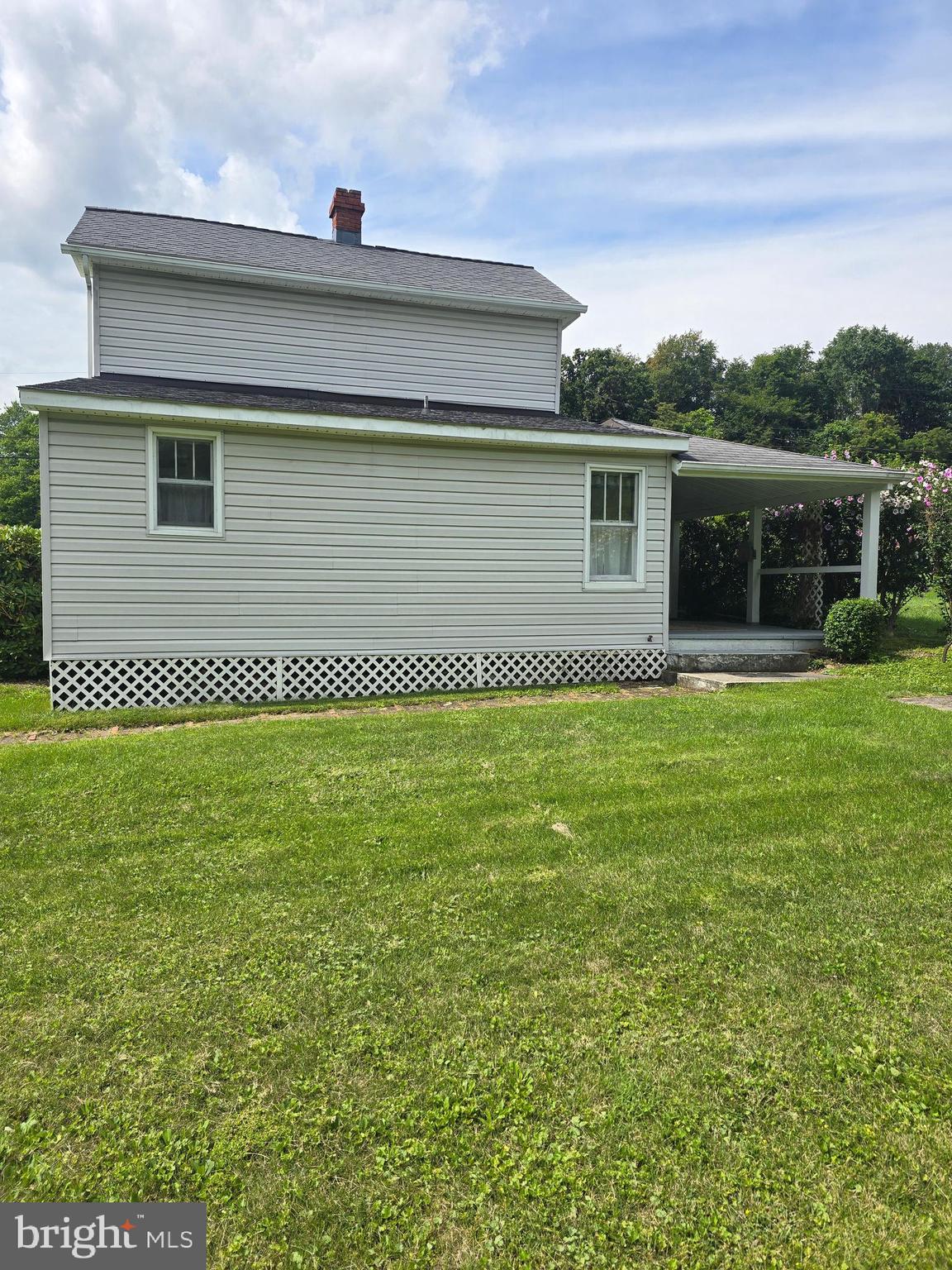 10216 NW PARKERSBURG ROAD