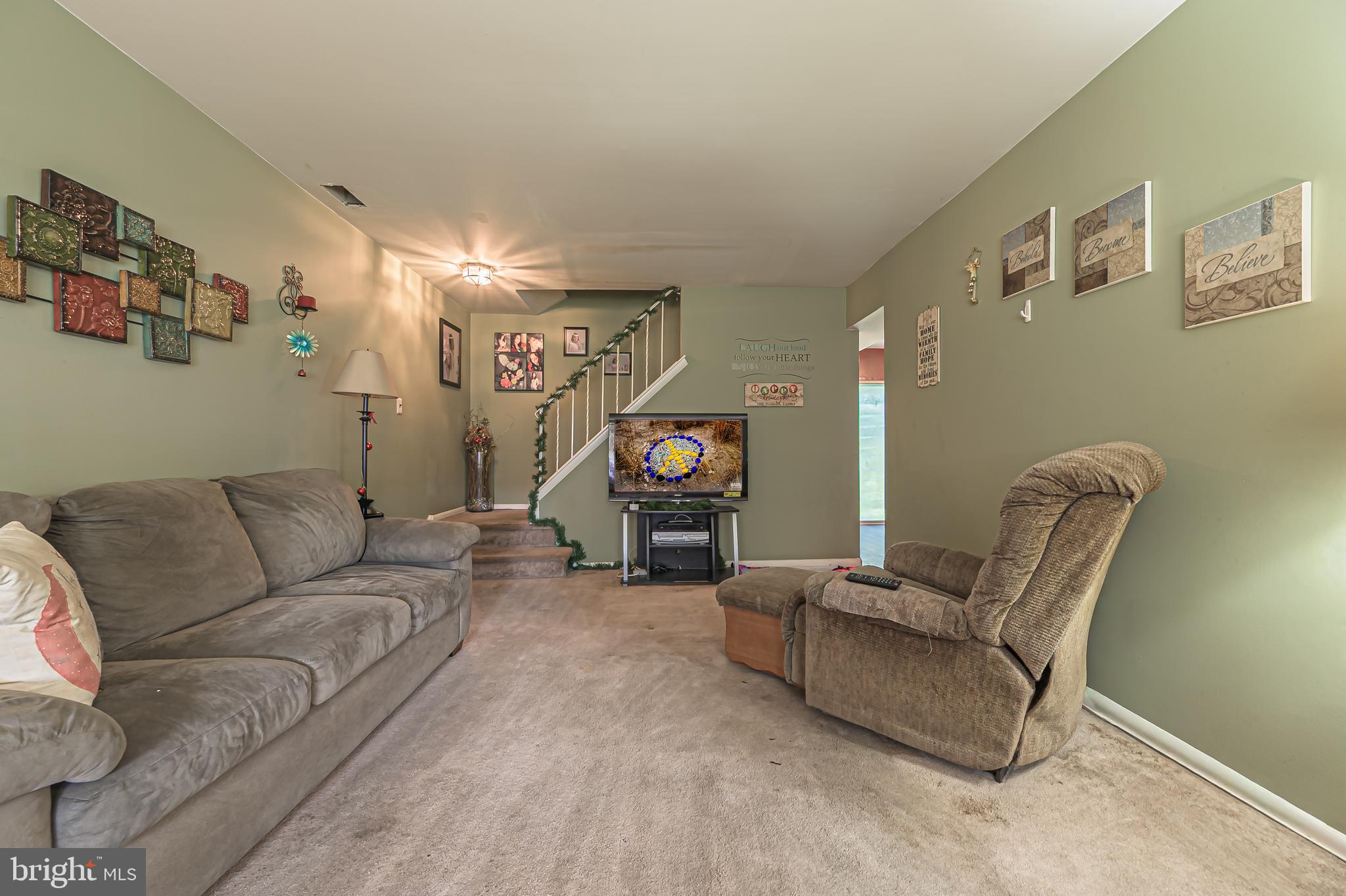 827 SAINT REGIS COURT