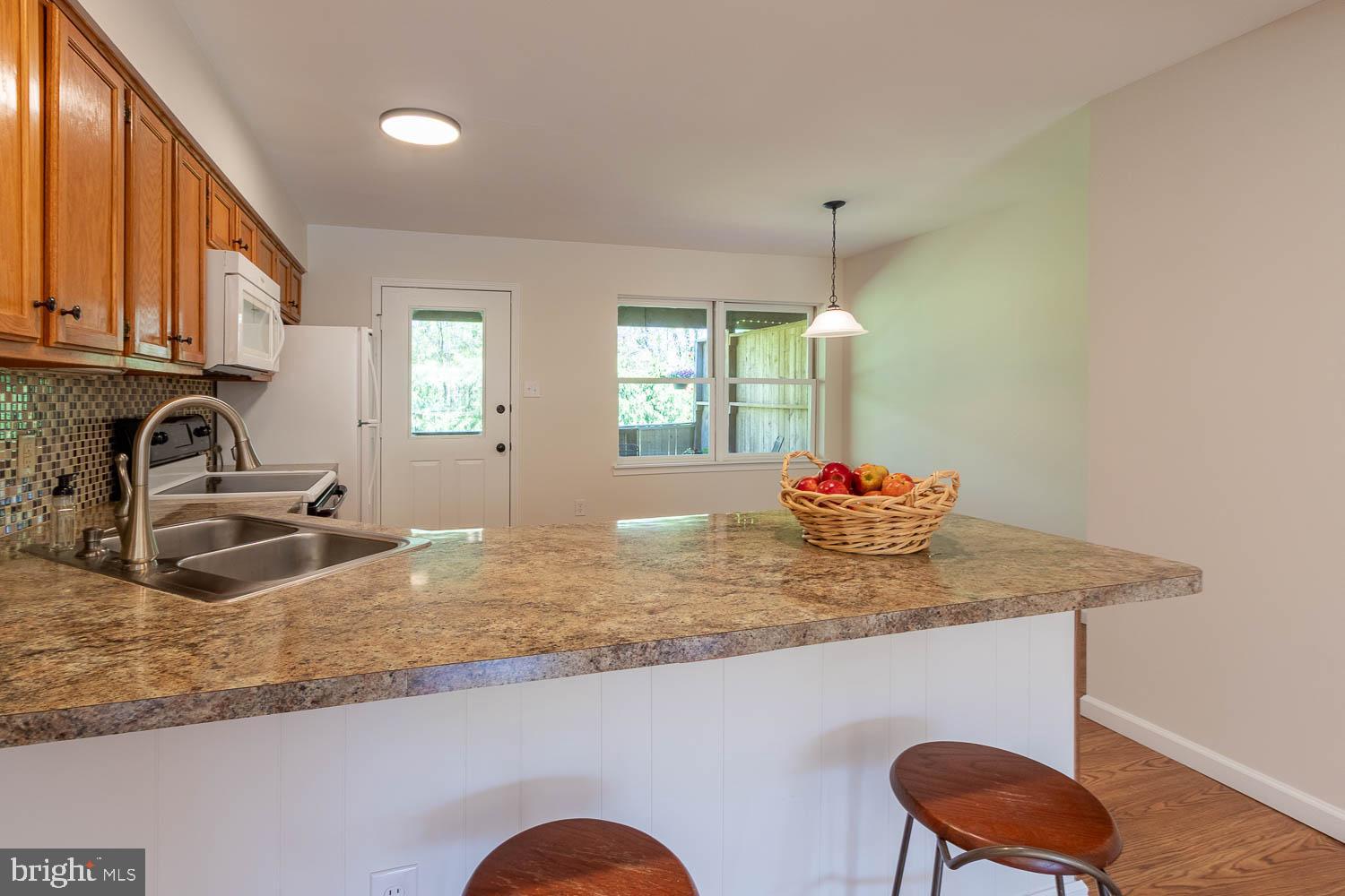 WOODS EDGE - Residential