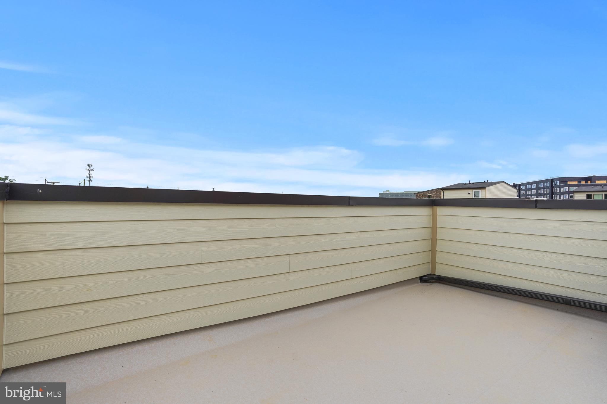 VILLAGE OF TOWNE SQUARE - Residential Lease