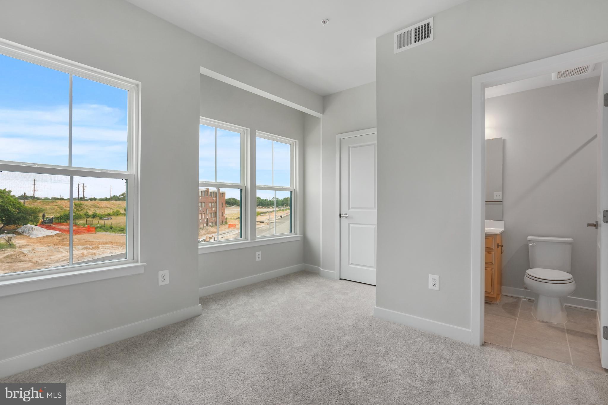 VILLAGE OF TOWNE SQUARE - Residential Lease