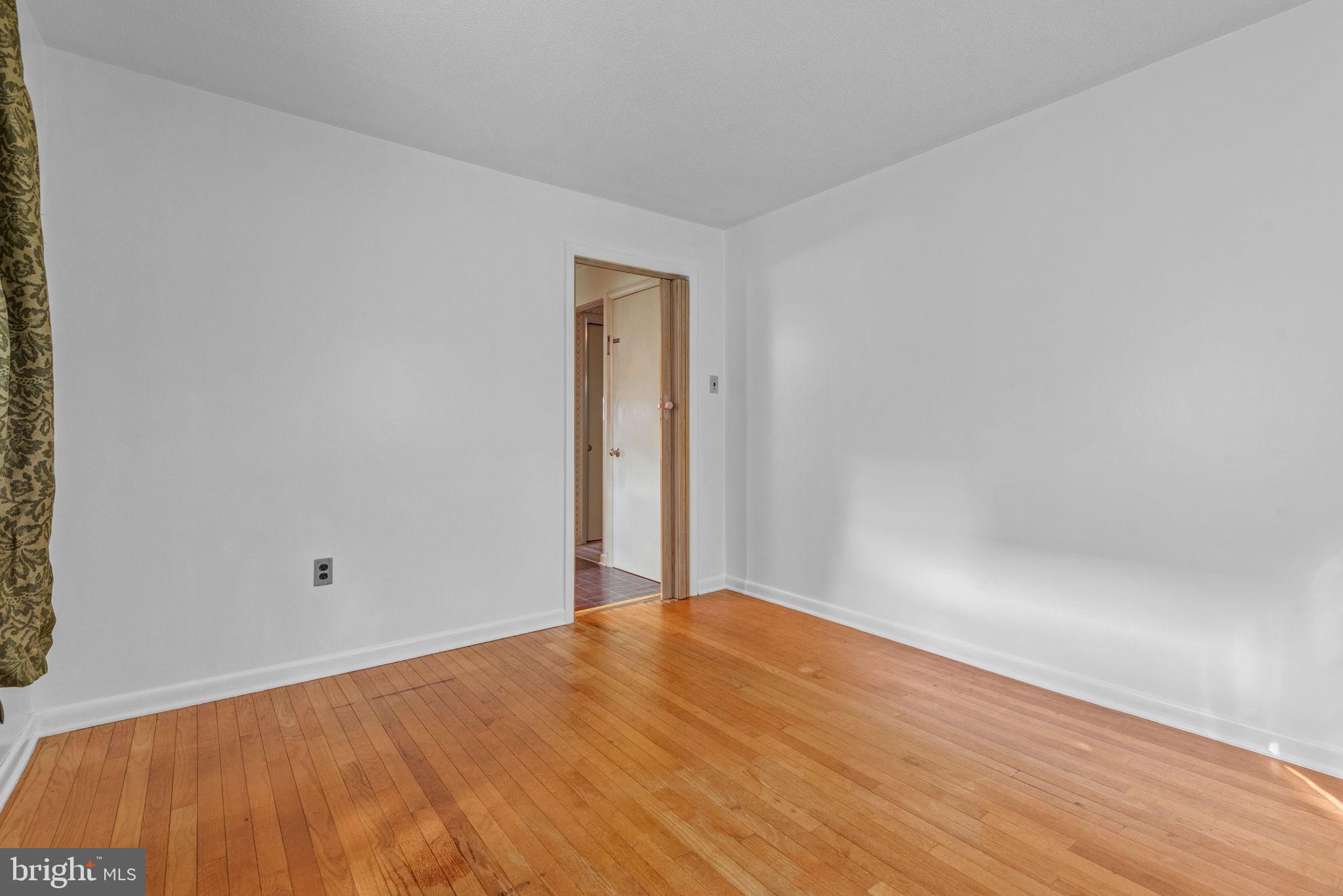 COLONIAL HEIGHTS - Residential