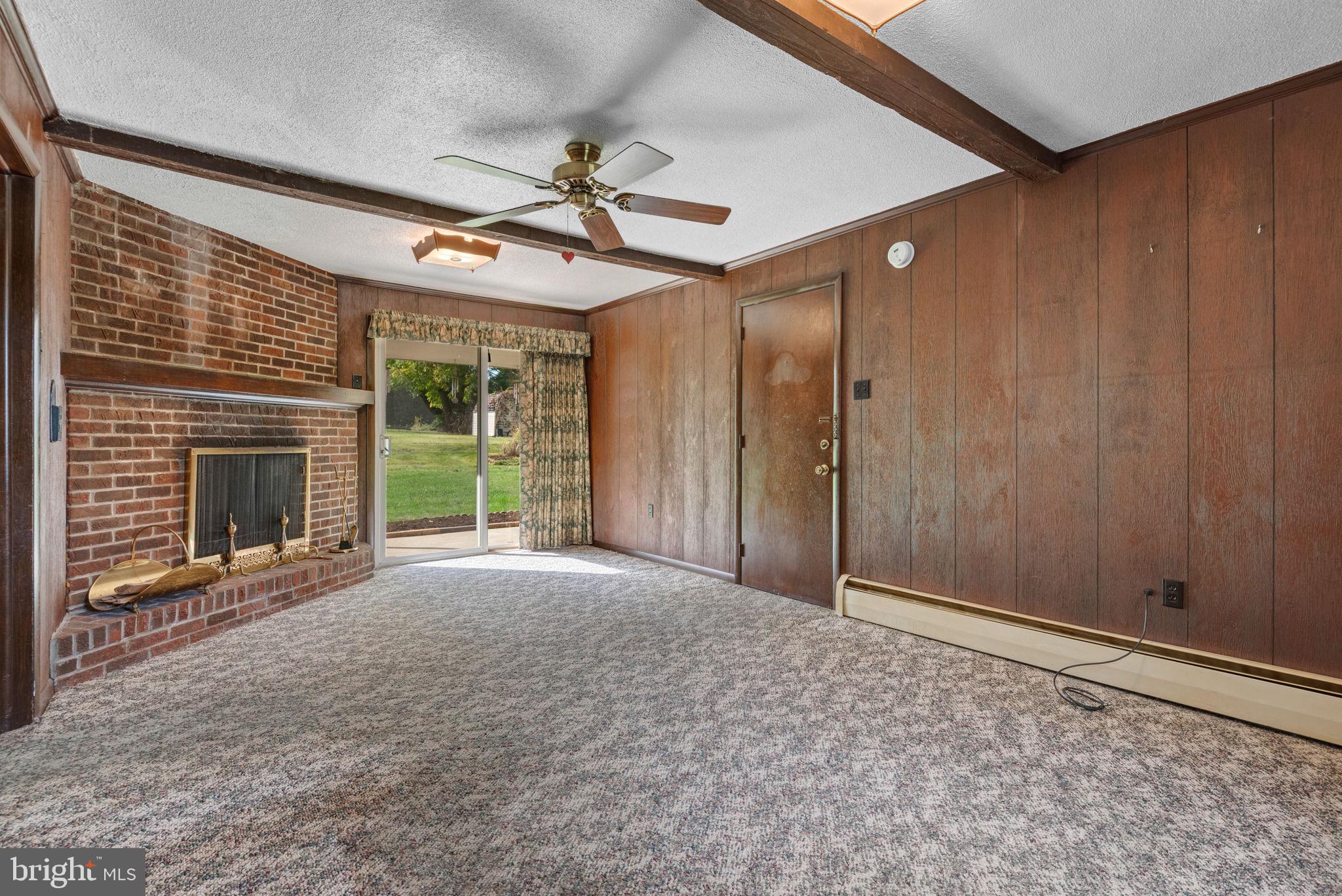 COLONIAL HEIGHTS - Residential