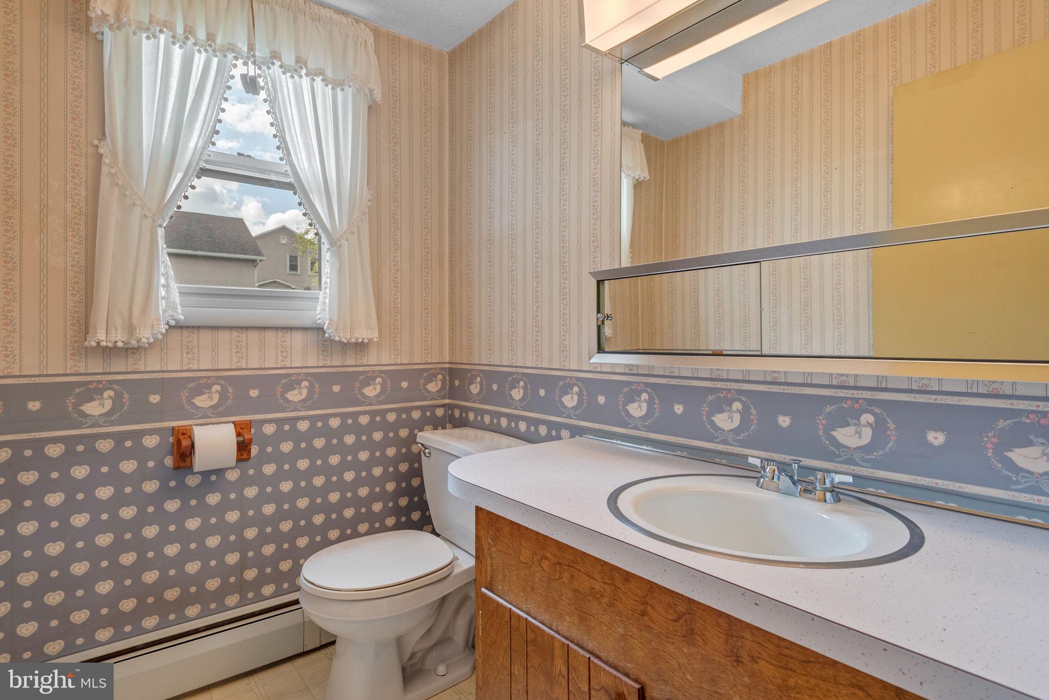 COLONIAL HEIGHTS - Residential