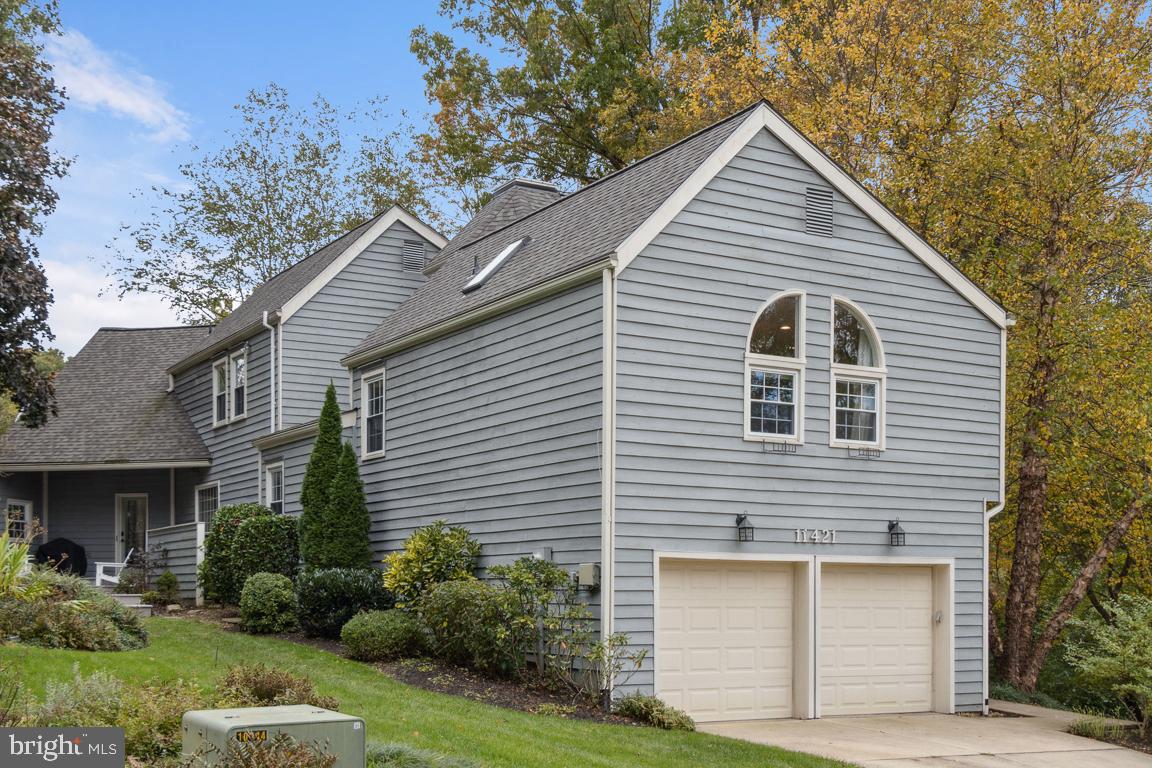 HOBBITS GLEN - Residential