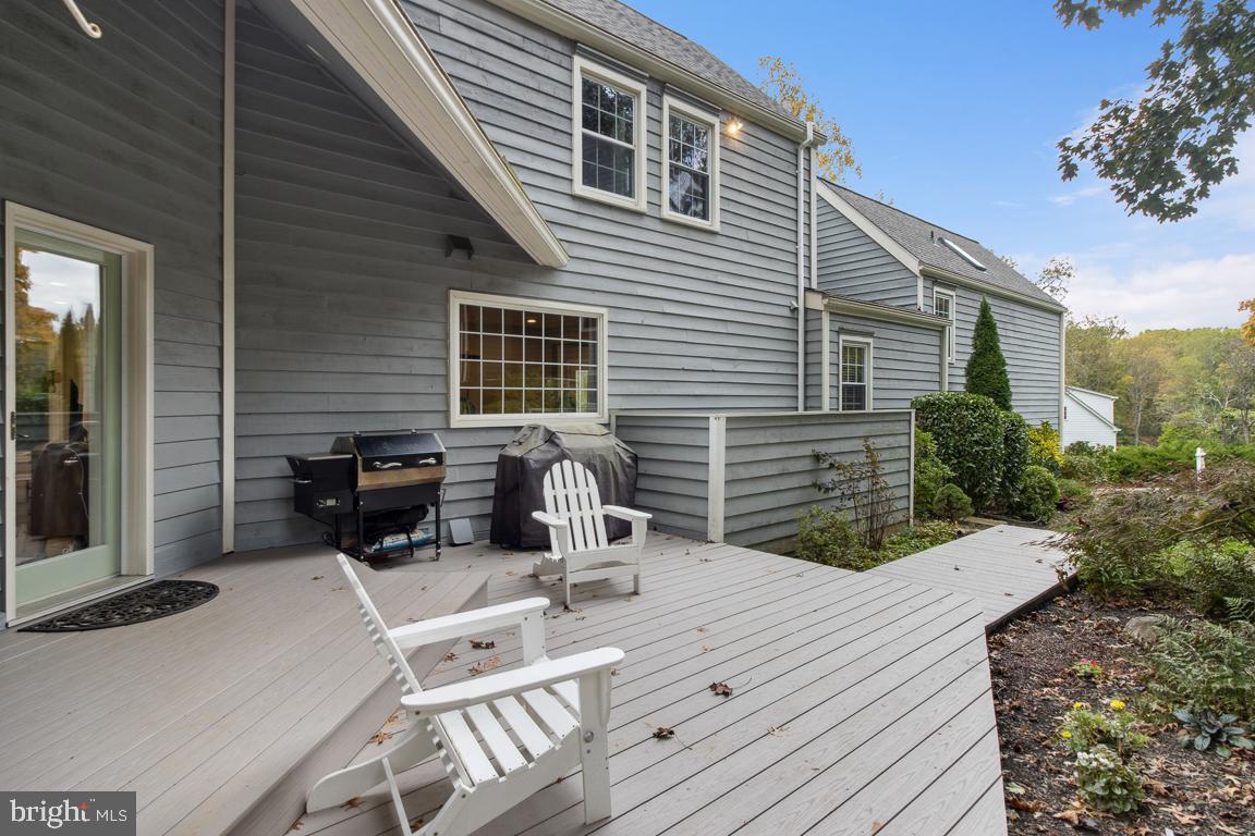 HOBBITS GLEN - Residential