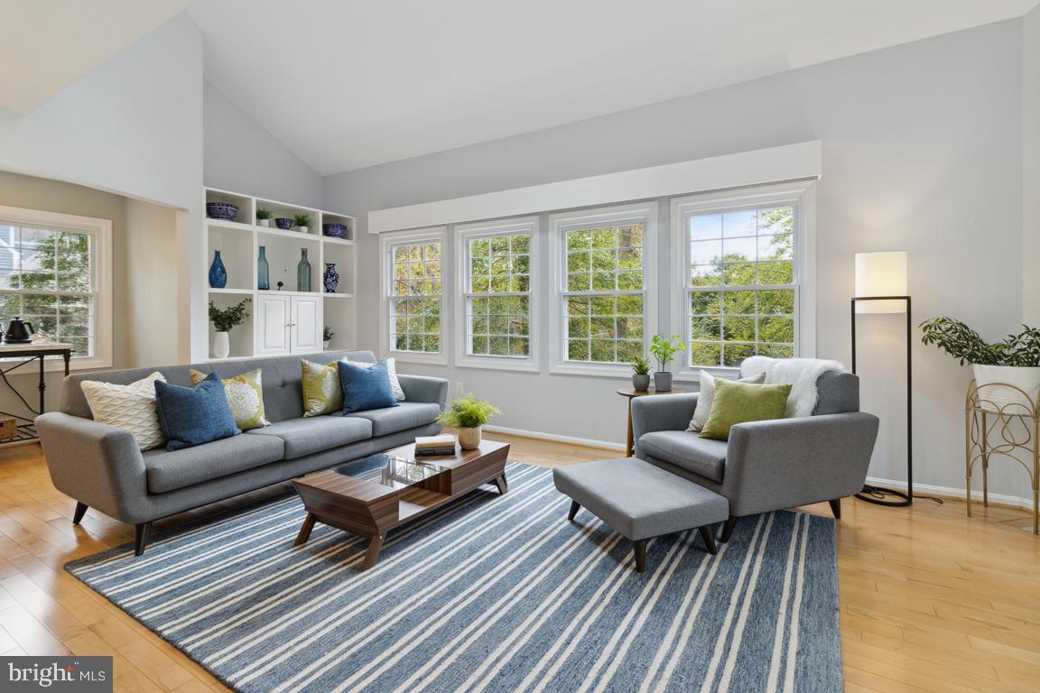 HOBBITS GLEN - Residential