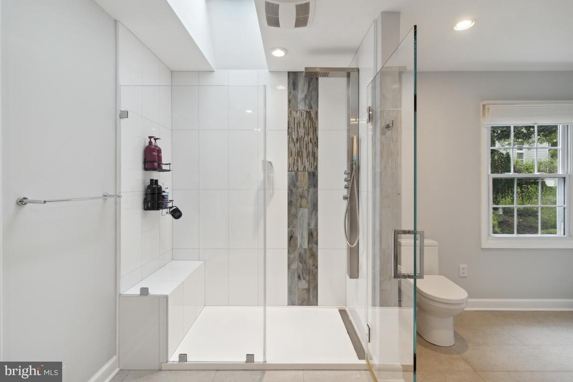 HOBBITS GLEN - Residential