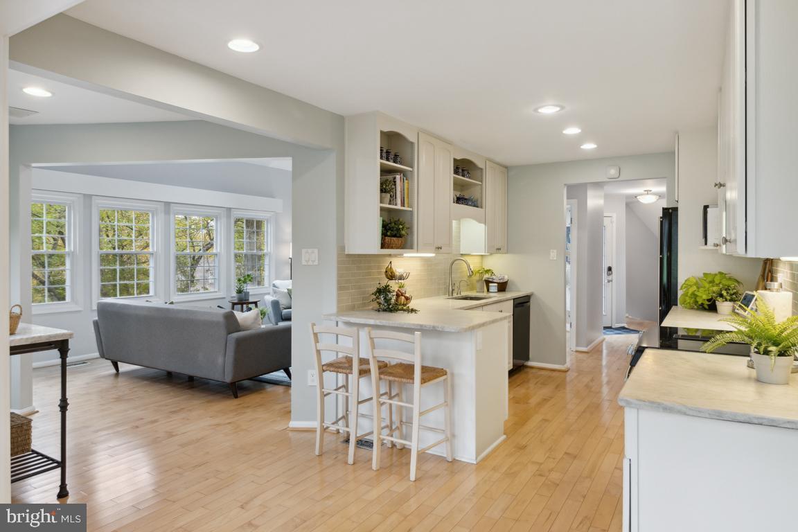 HOBBITS GLEN - Residential