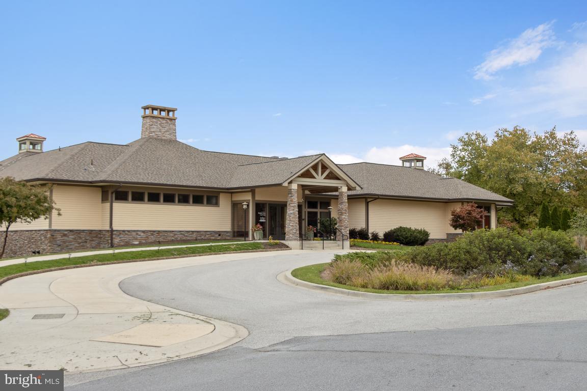 HOBBITS GLEN - Residential