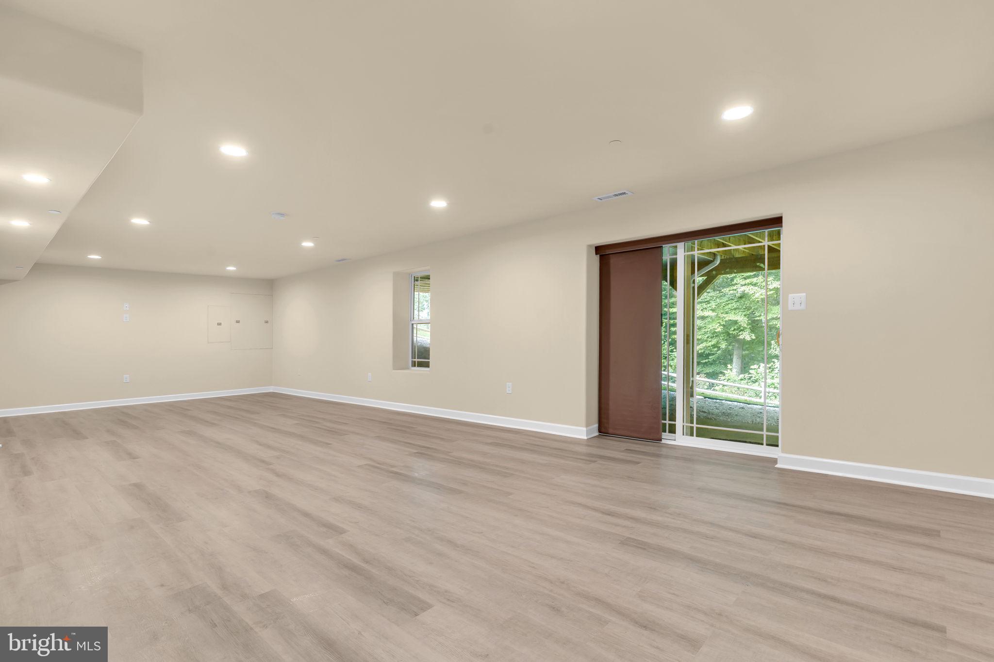 HOLLYBROOK FARM SUB - Residential