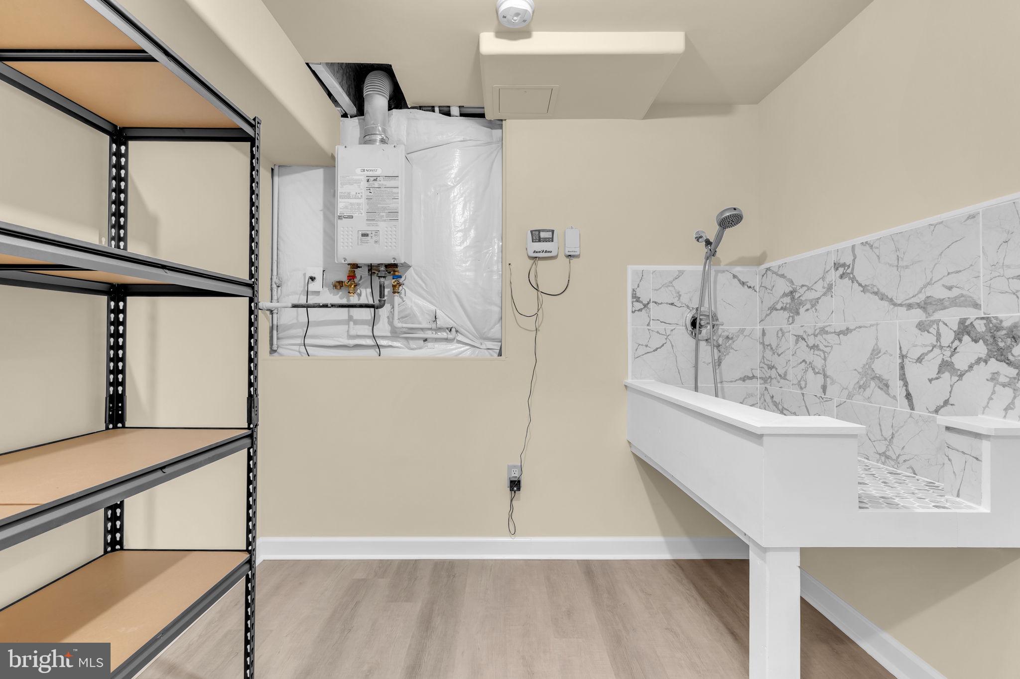 HOLLYBROOK FARM SUB - Residential