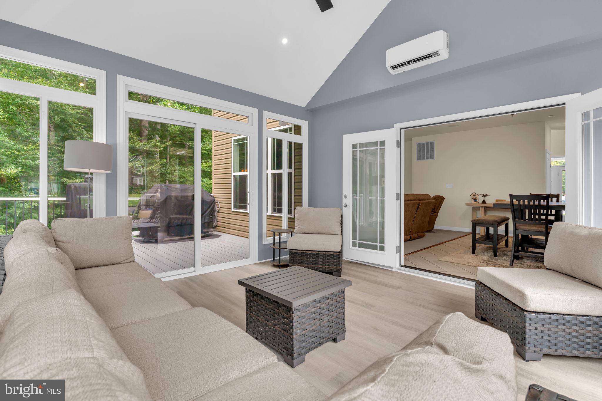 HOLLYBROOK FARM SUB - Residential