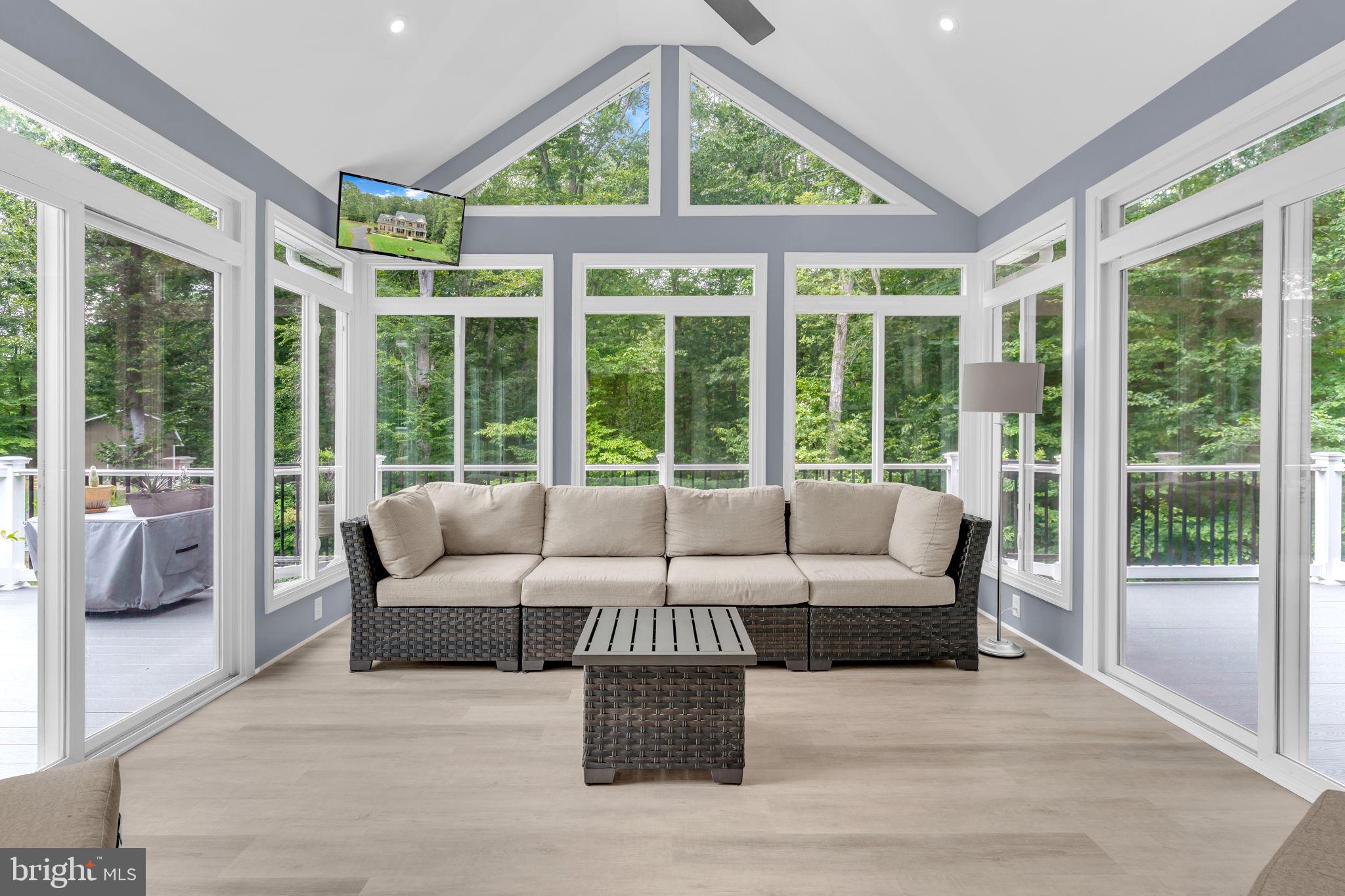 HOLLYBROOK FARM SUB - Residential