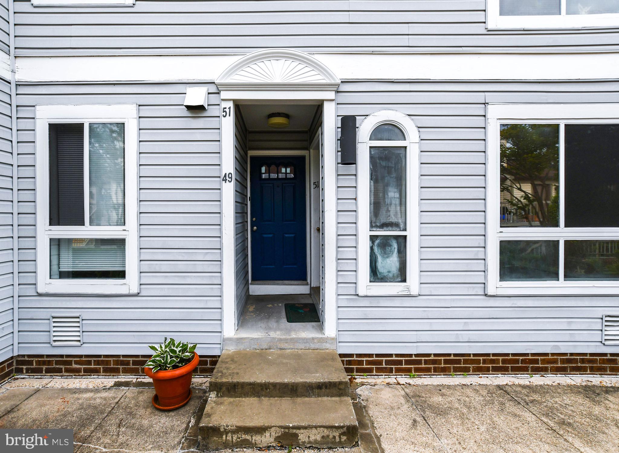 49 HAWTHORNE COURT NE 49