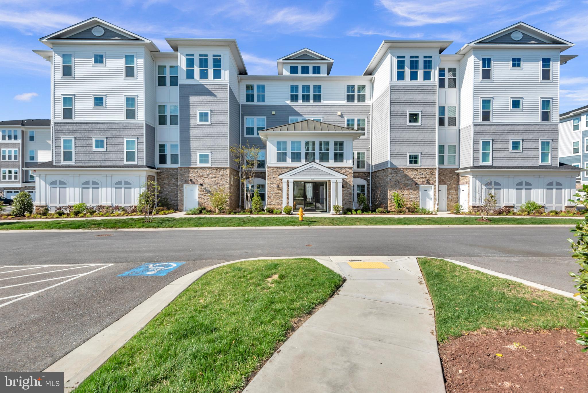 111 MARSHGRASS WAY 21
