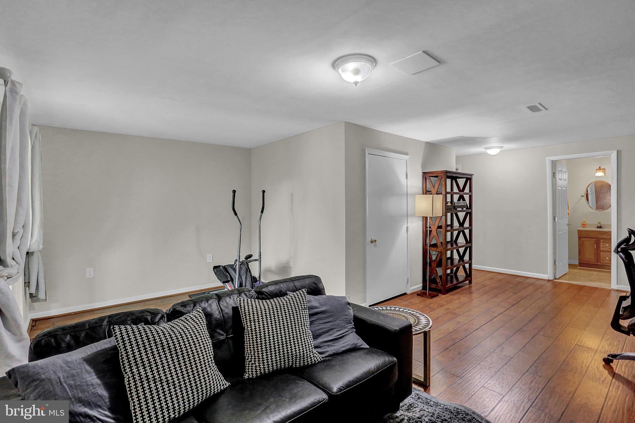 CRISFIELD CROSSING - Residential