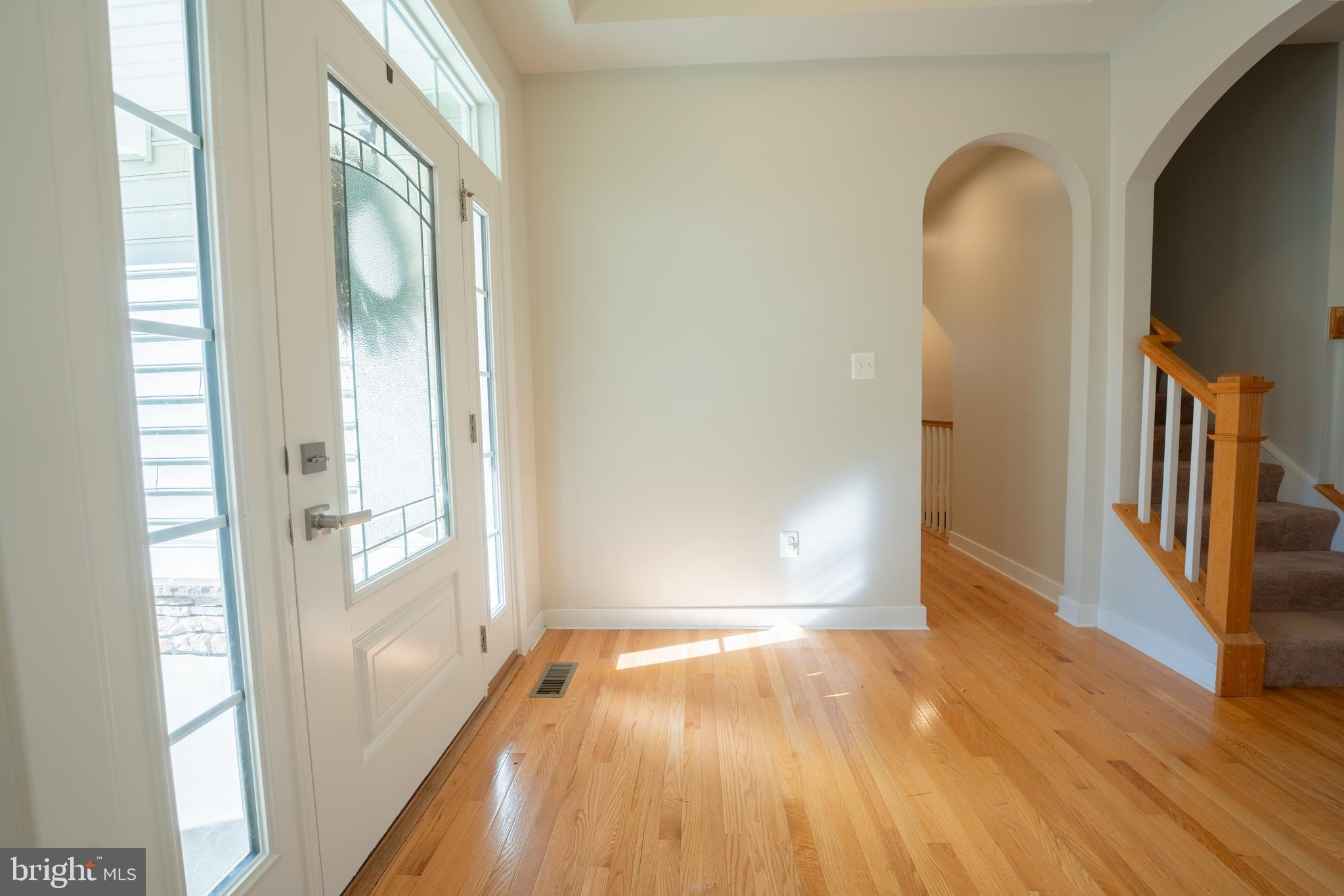 813 CENTRAL AVENUE