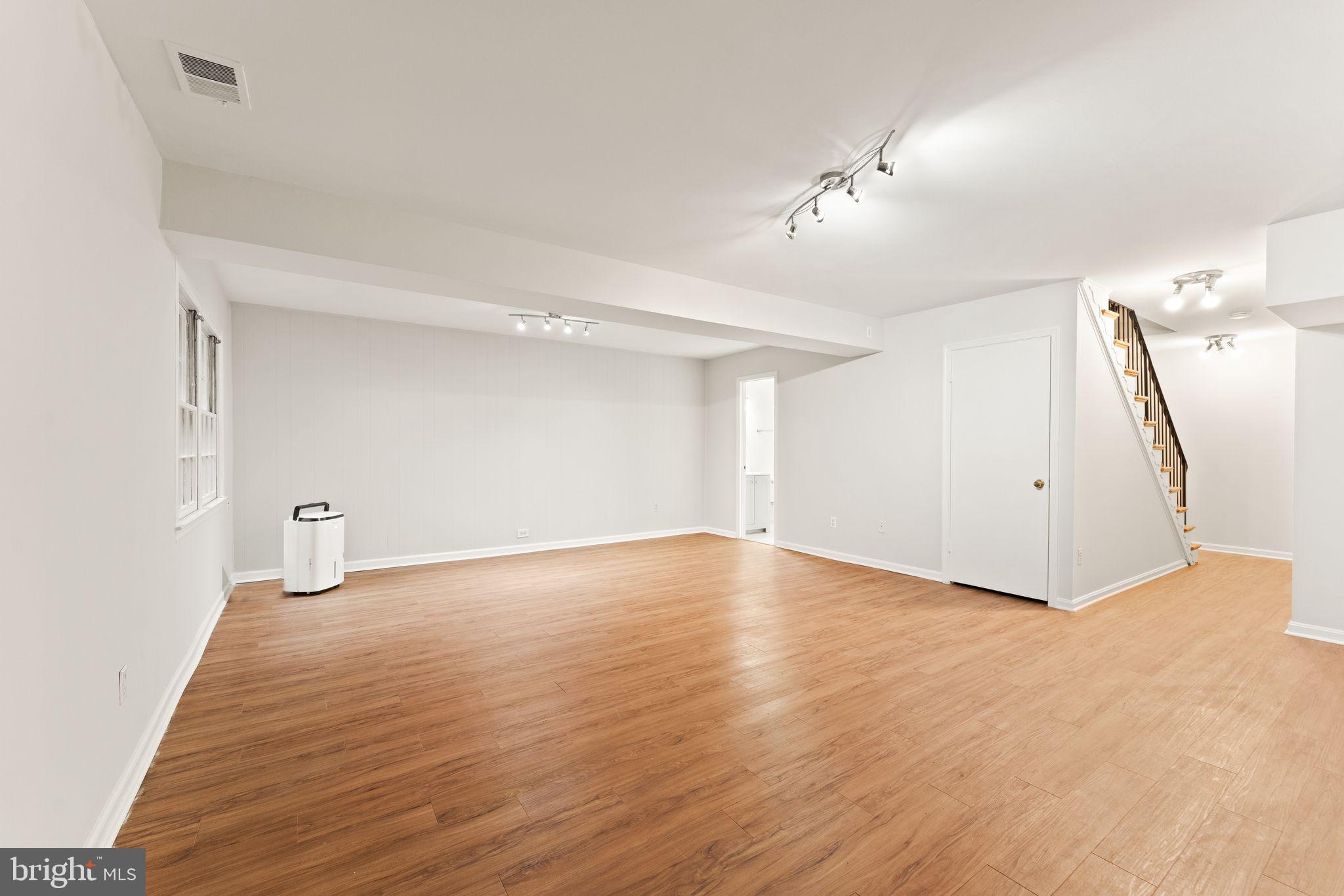 CAMBRIDGE STATION - Residential